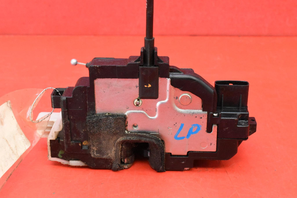 lock door left front front EU KIA CEED 1 and KOMBI 07-10