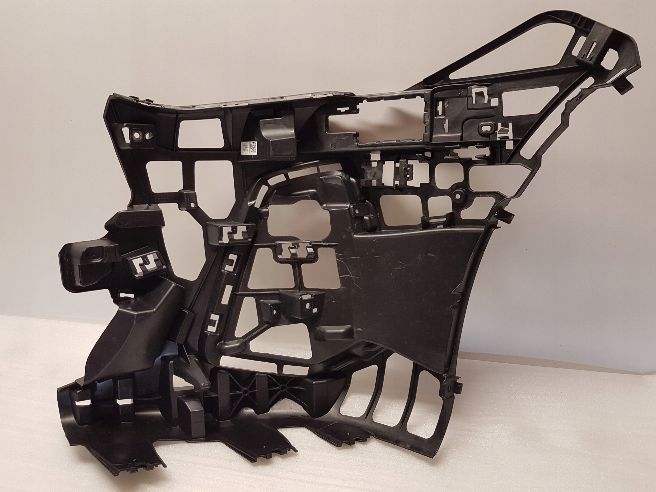 bumper bracket right front BMW 2 U06 m-packet 8080218