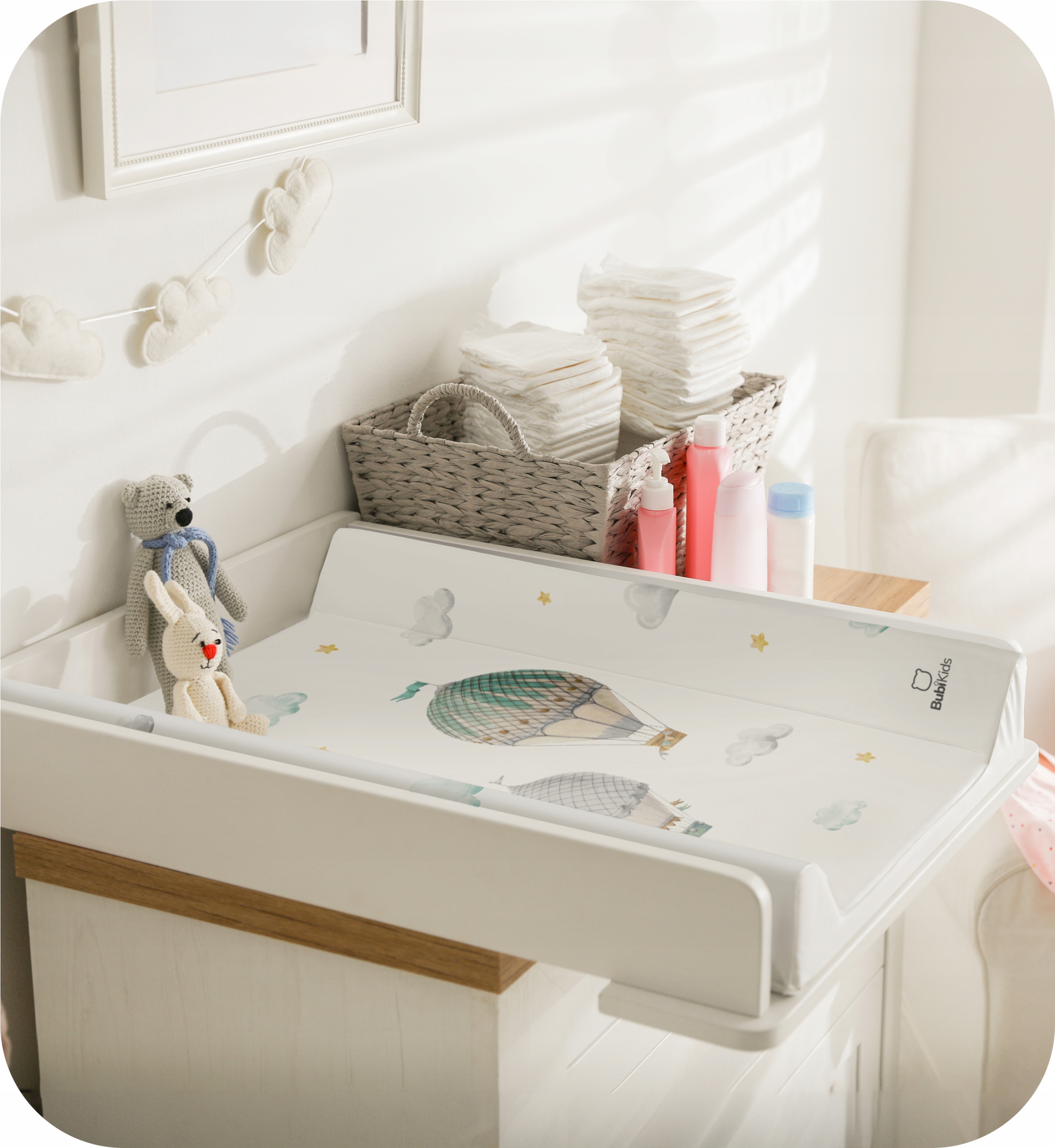 PRZEWIJAK USZTYWNIONY 70x47 NA ŁÓŻECZKO KOMODĘ PROFILOWANA MATA TWARDA BUBI Długość 70 cm