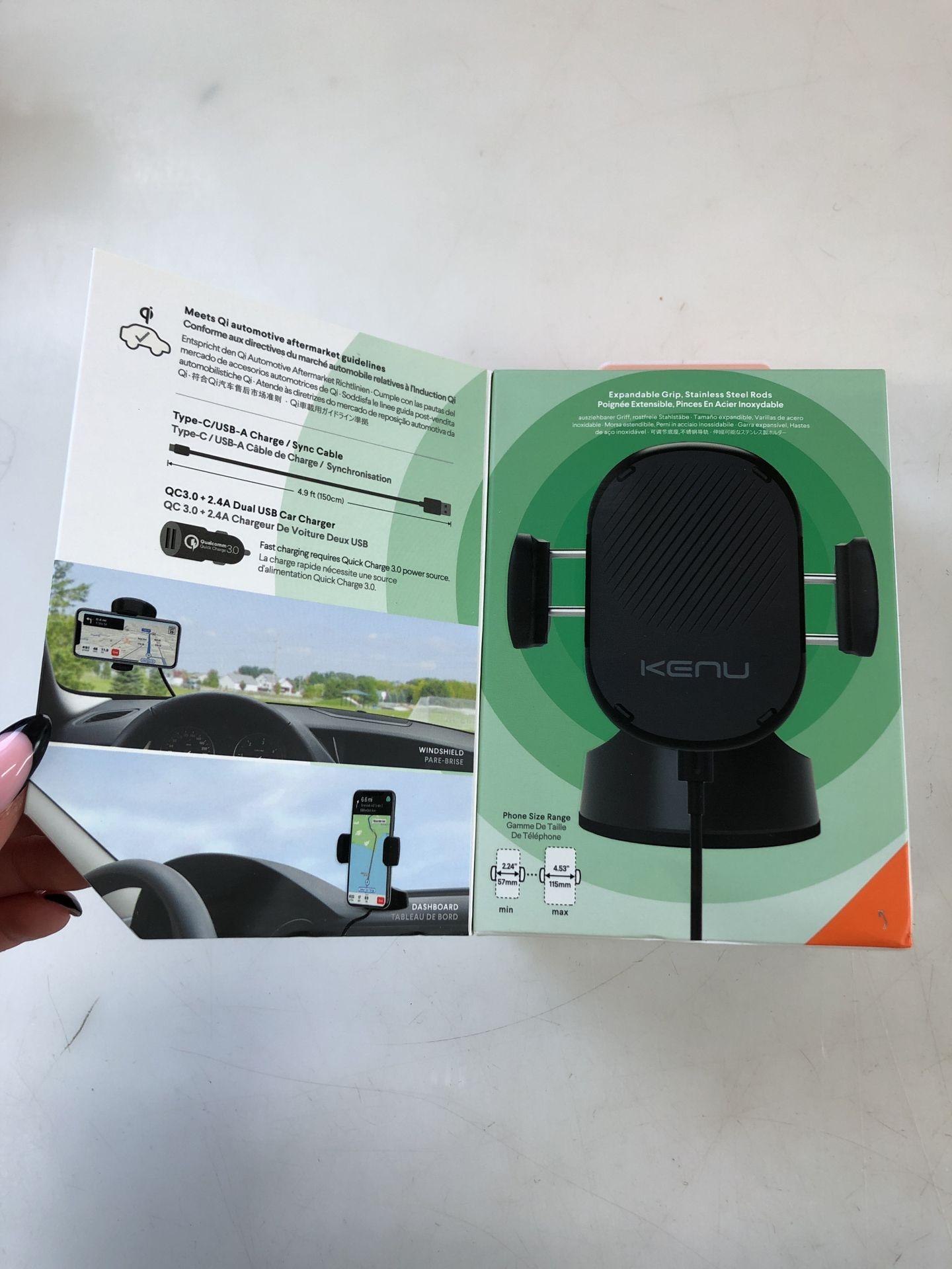 BEZPRZEWODOWY UCHWYT SAMOCHODOWY Z PRZYSSAWKĄ Rodzaj do telefonów