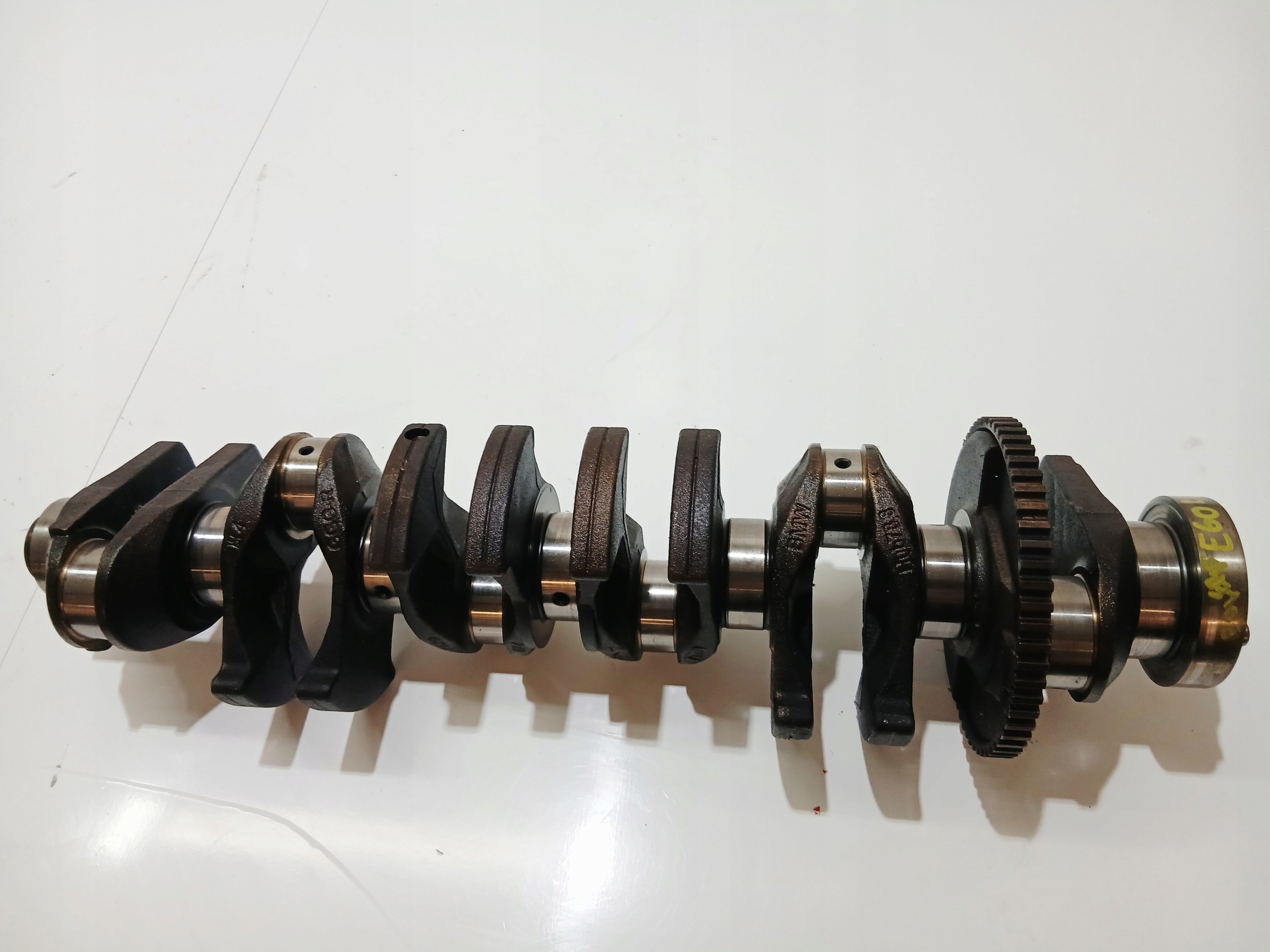 kľukový hriadeľ BMW E60 N53B25A 7529074