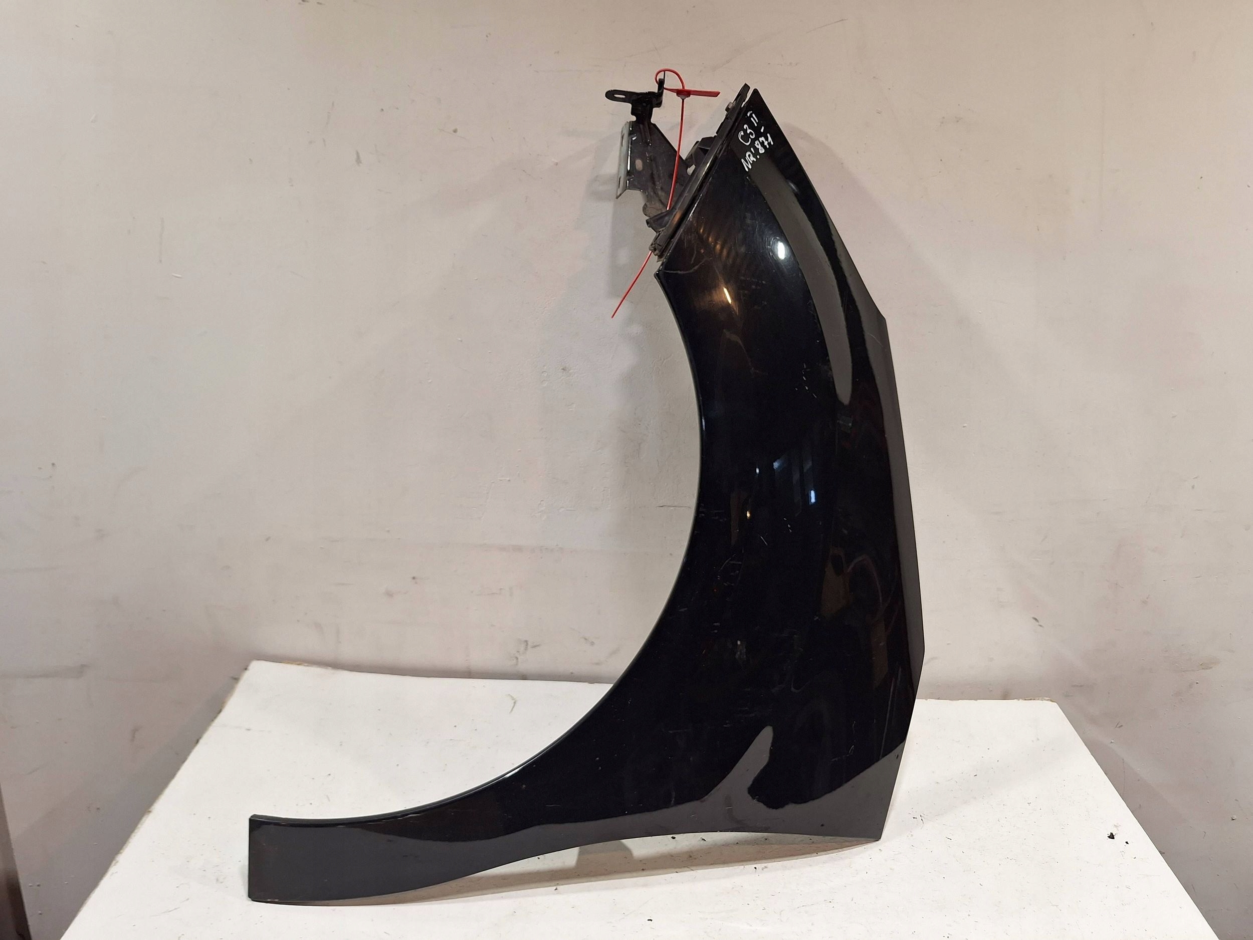 fender front left CITROEN C3 II DS3 09