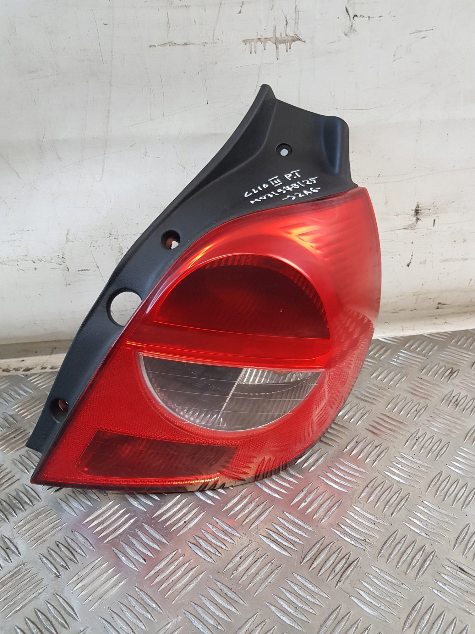 light right rear part 89035080 + insert RENAULT CLIO III EUROPA