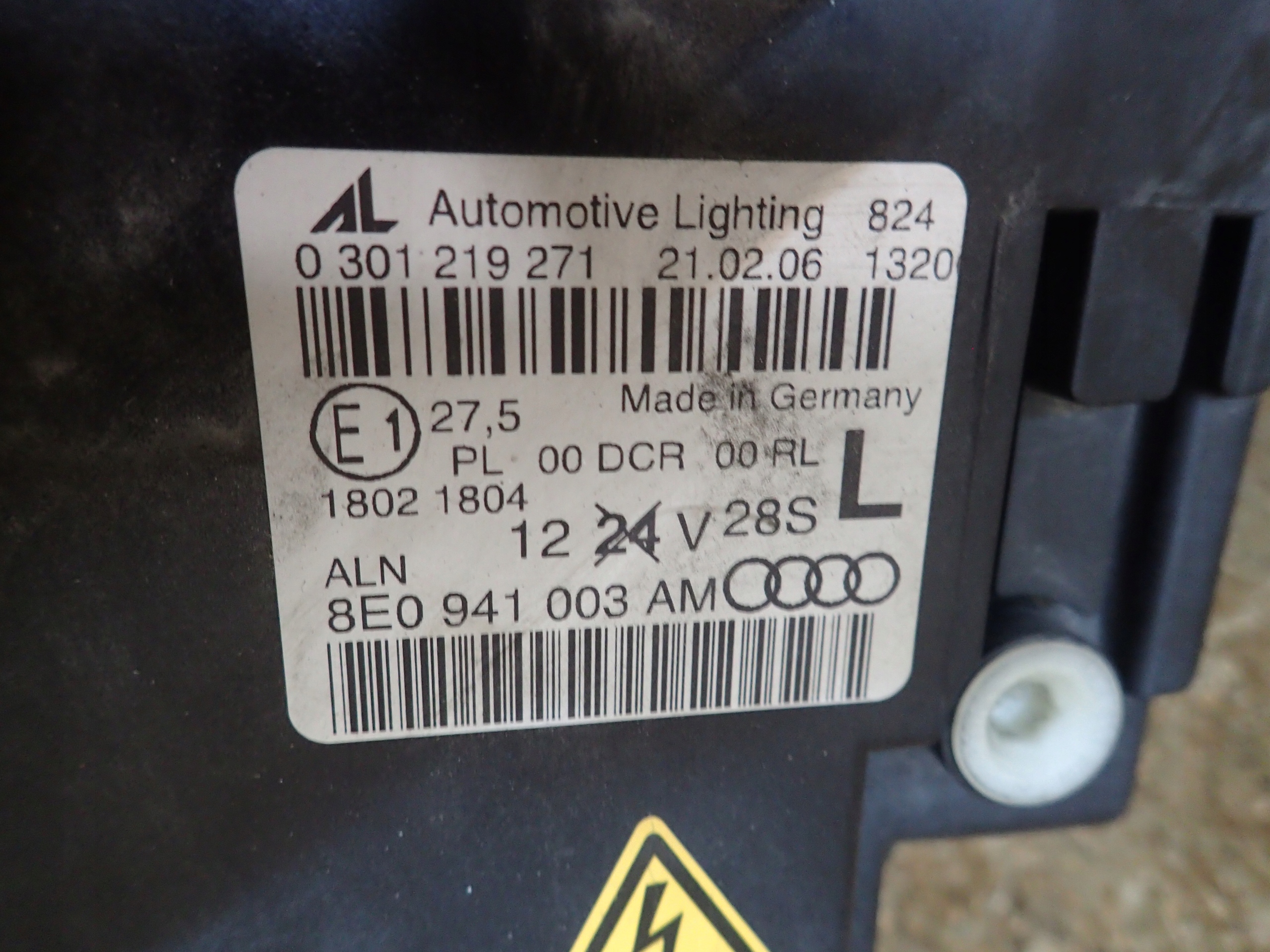 LIGHT FRONT LEFT AUDI A4 B7 05-08 XENON