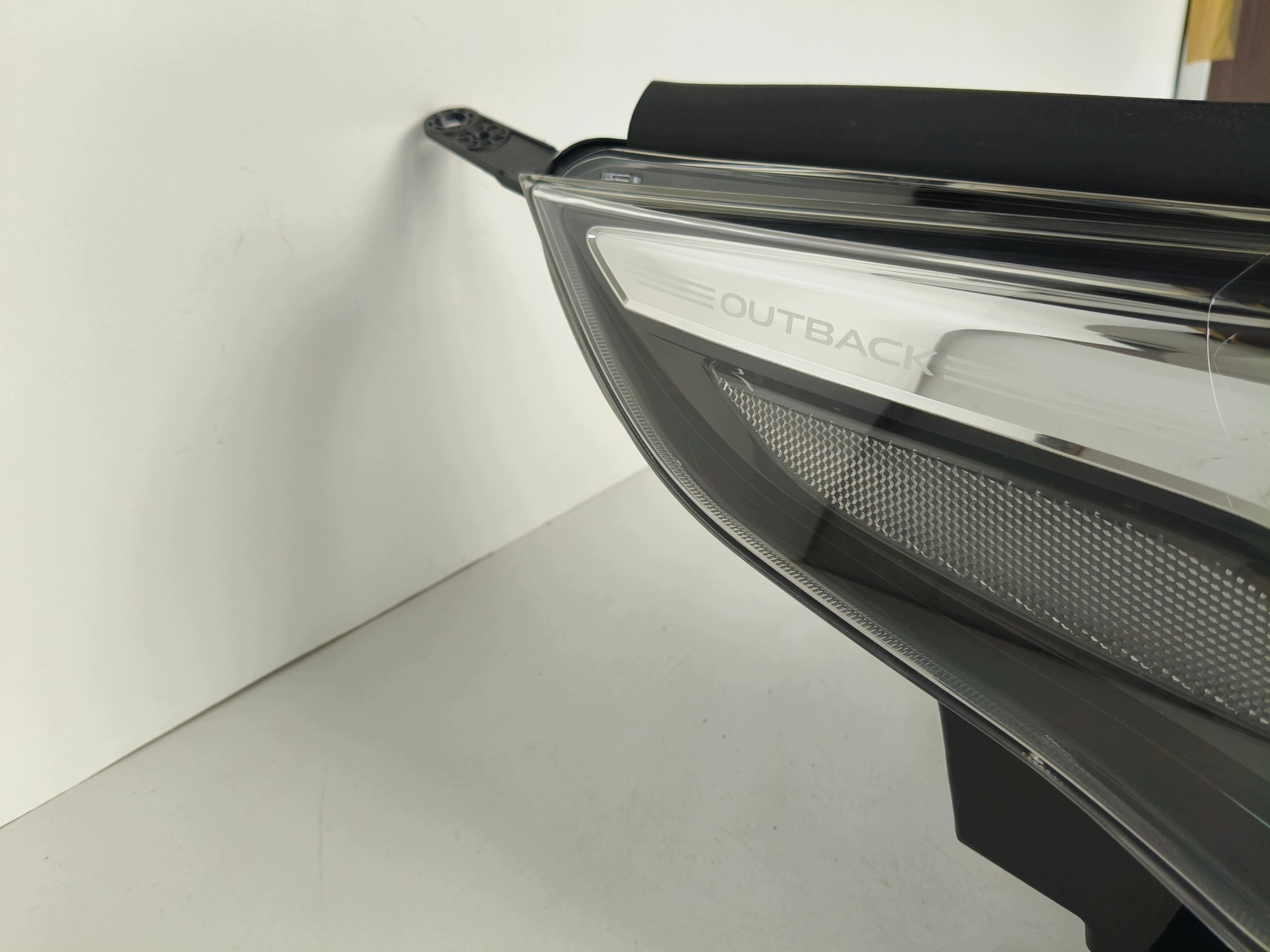 light right REFLEKTOR SUBARU OUTBACK 22- LIFT FULL LED