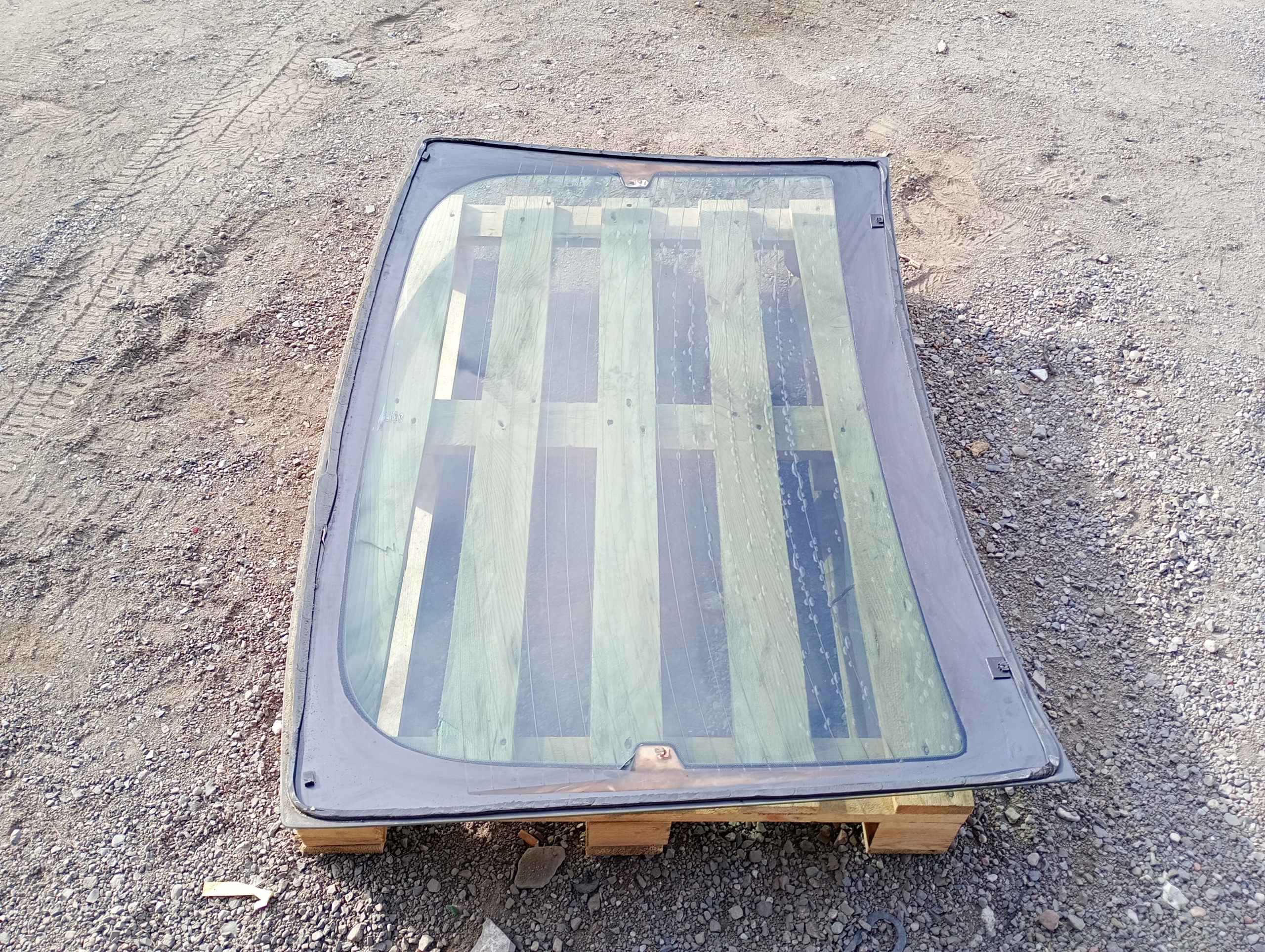 window rear rear part Ford Mustang V 2005-2014