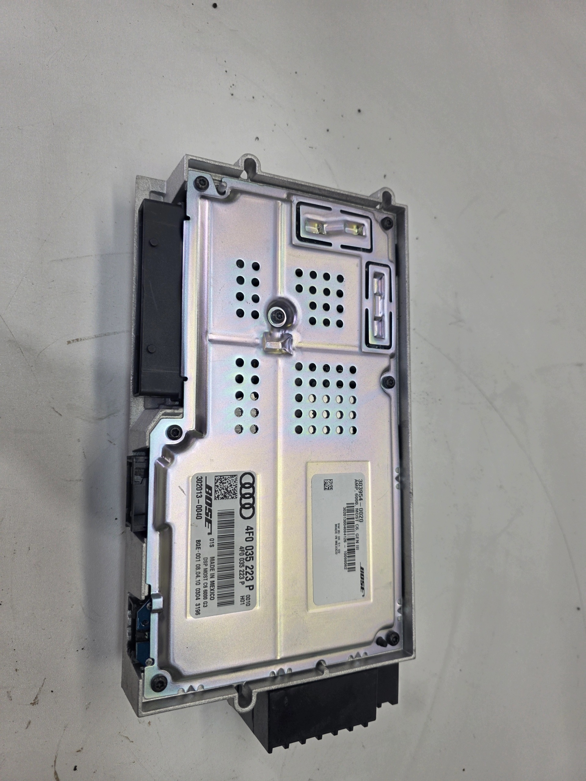 amplifier BOSE AUDI A6 C6 4F0035223P 4F0910223P SPRAWNY
