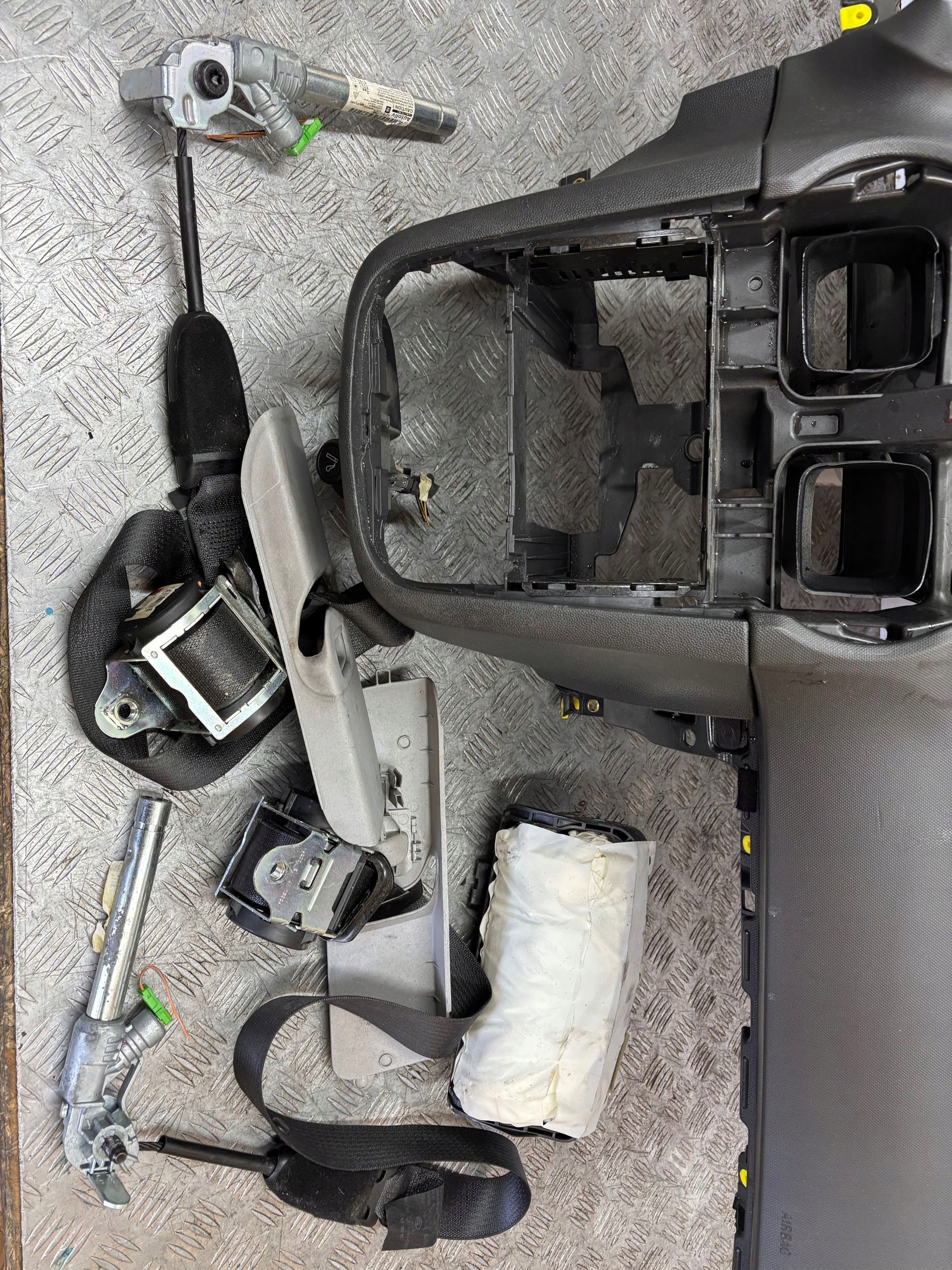 dashboard console airbag adjusters OPEL CORSA D