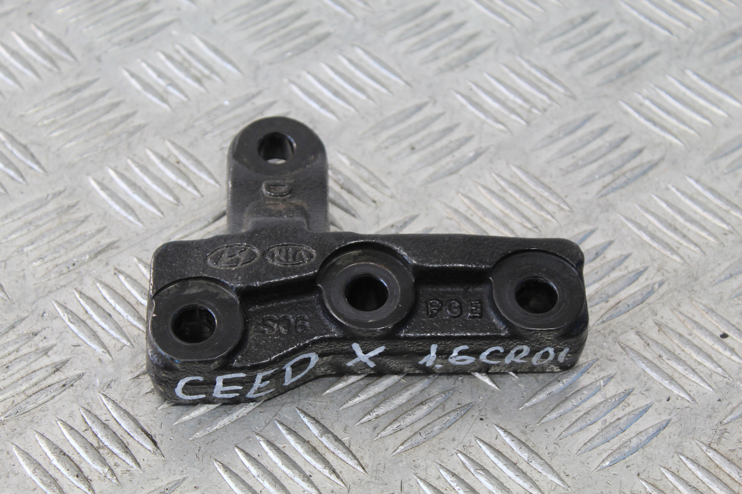 supporto staffa Motore KIA XCEED X-CEED