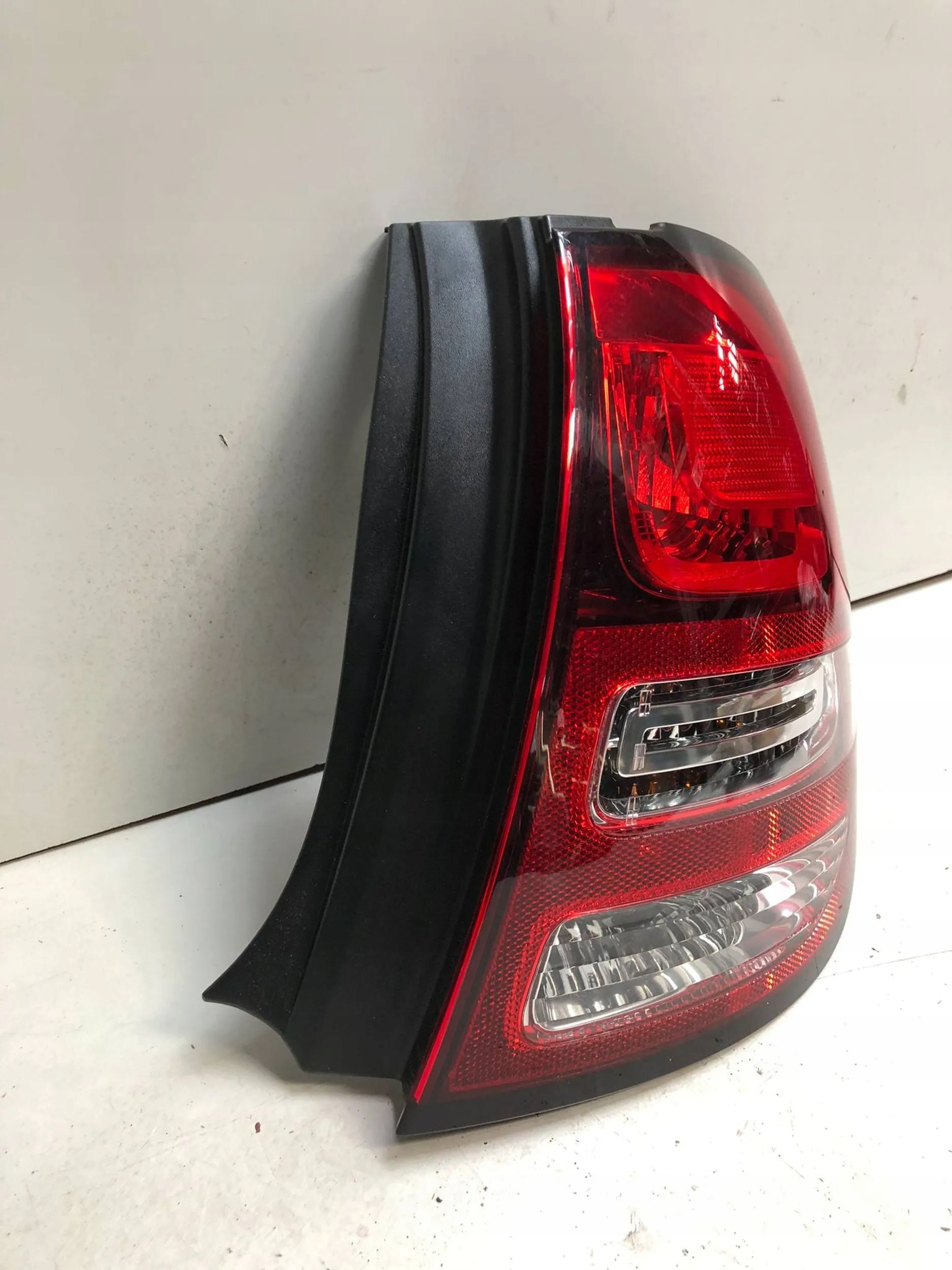 Lampa tył prawy Citroen C3 2011 Producent części Citroen OE