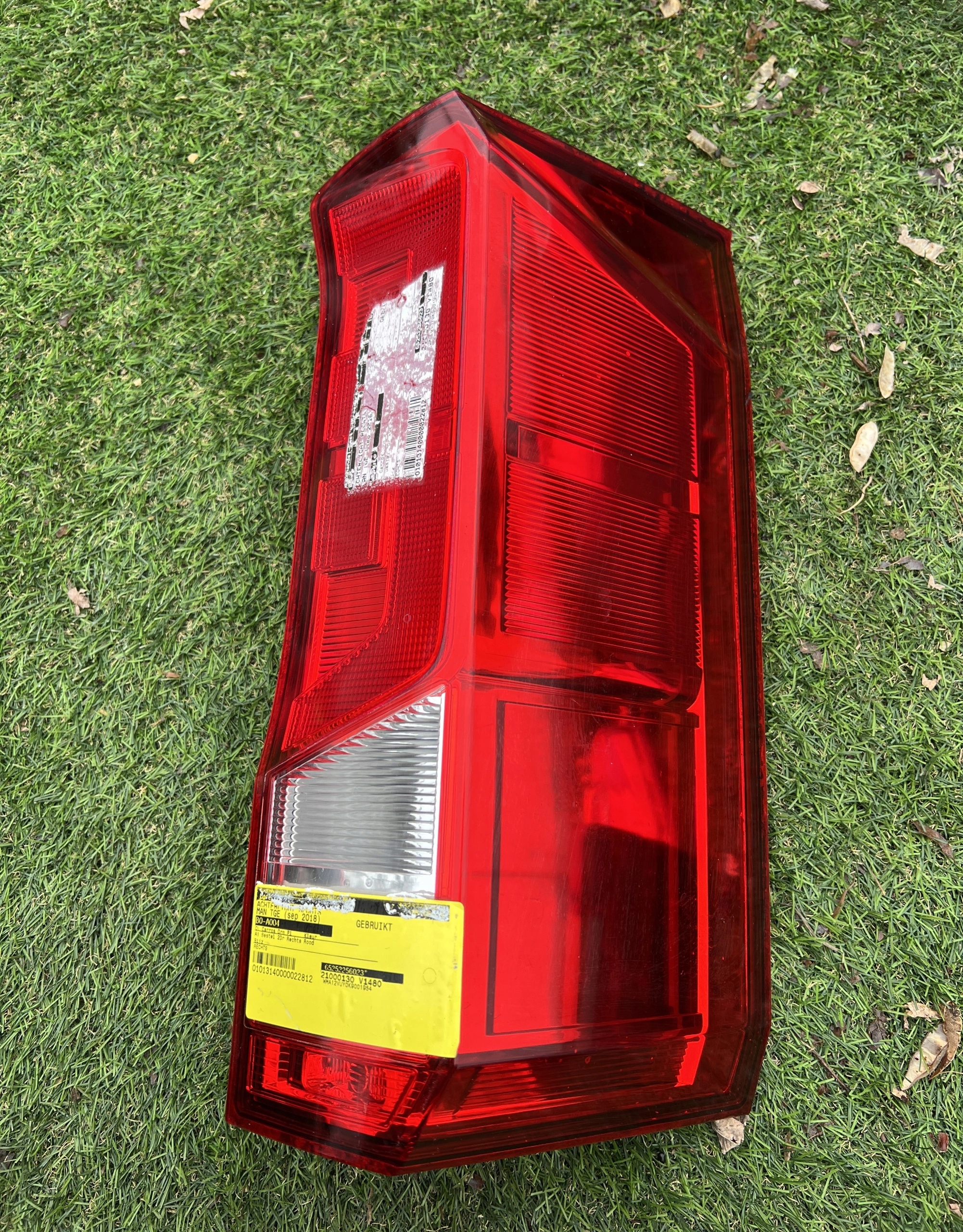 MAN TGE 2016 - 2026 light rear right complete 7C0.945.096.F 7C0945096F OR