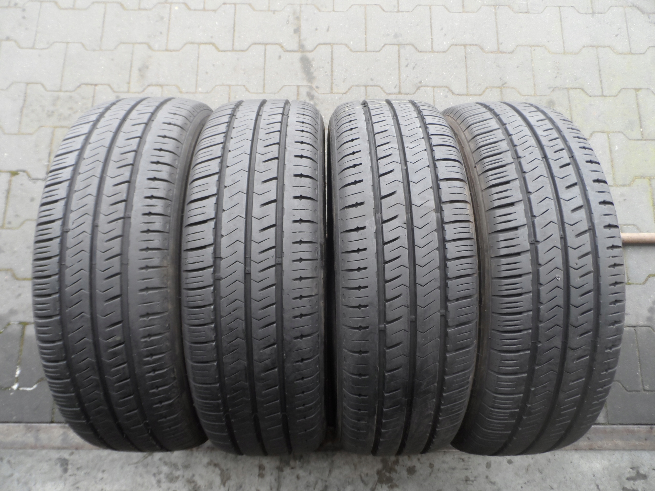 4X шины 205/65r16c Hankook RA28