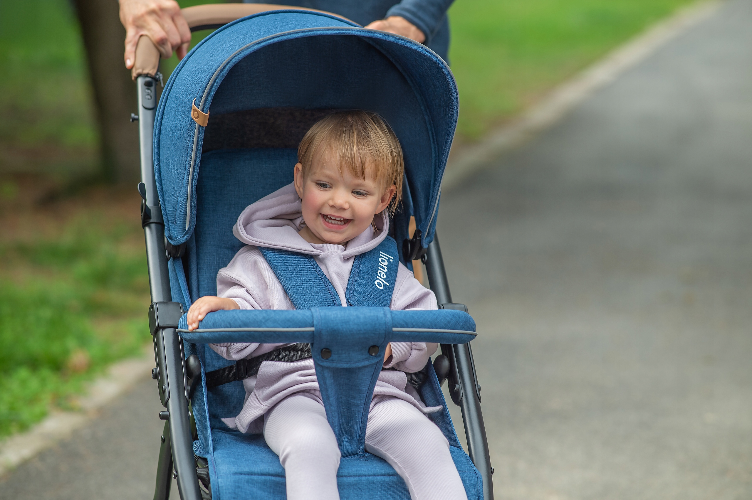 WÓZEK SPACEROWY LIONELO ANNET DO 22KG DUŻE KOŁA Wysokość produktu 110 cm