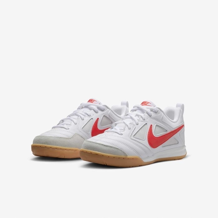 Buty sportowe chłopięce Nike Gato Gs białe HV9596-102 r. 39