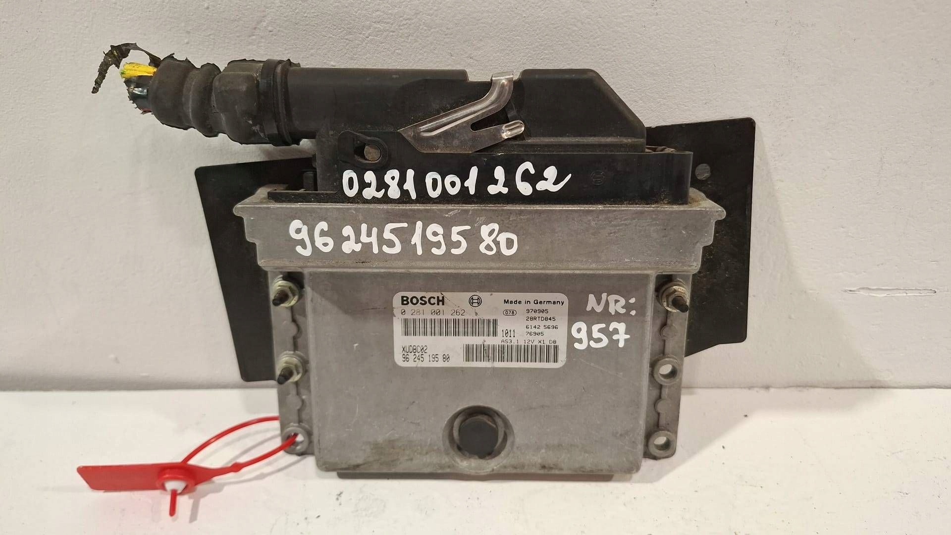 control unit of the engine computer 0281001262 Citroen Peugeot 1.9 TD