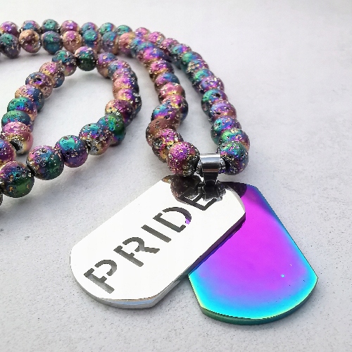 Pánský náhrdelník v barvách duhy Pride