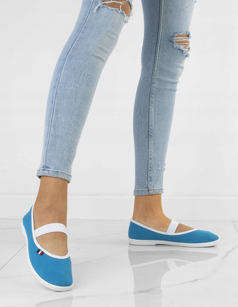 NIEBIESKIE TENISÓWKI CZESZKI 39 Wzór dominujący bez wzoru