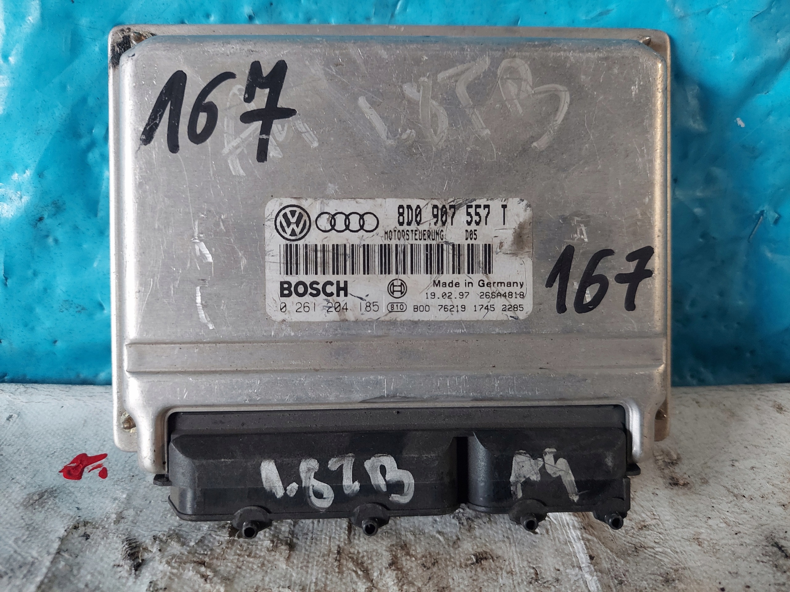 A4 B5 1.8 T 8D0907557T vezerlő egység motor