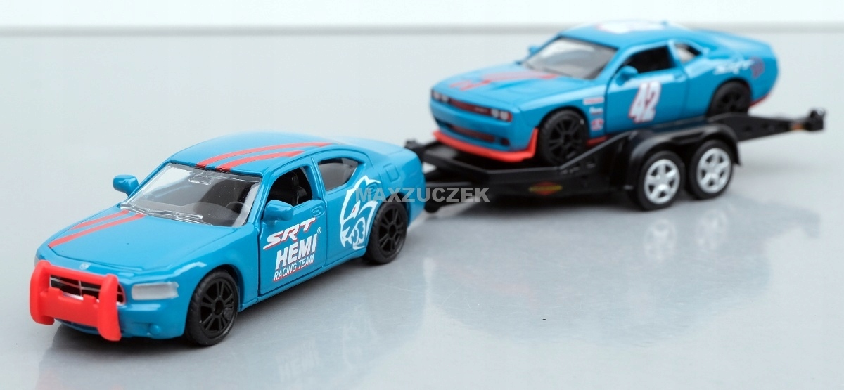 SIKU 2565 Dodge Charger z Dodge Challenger SRT Rac Model 1