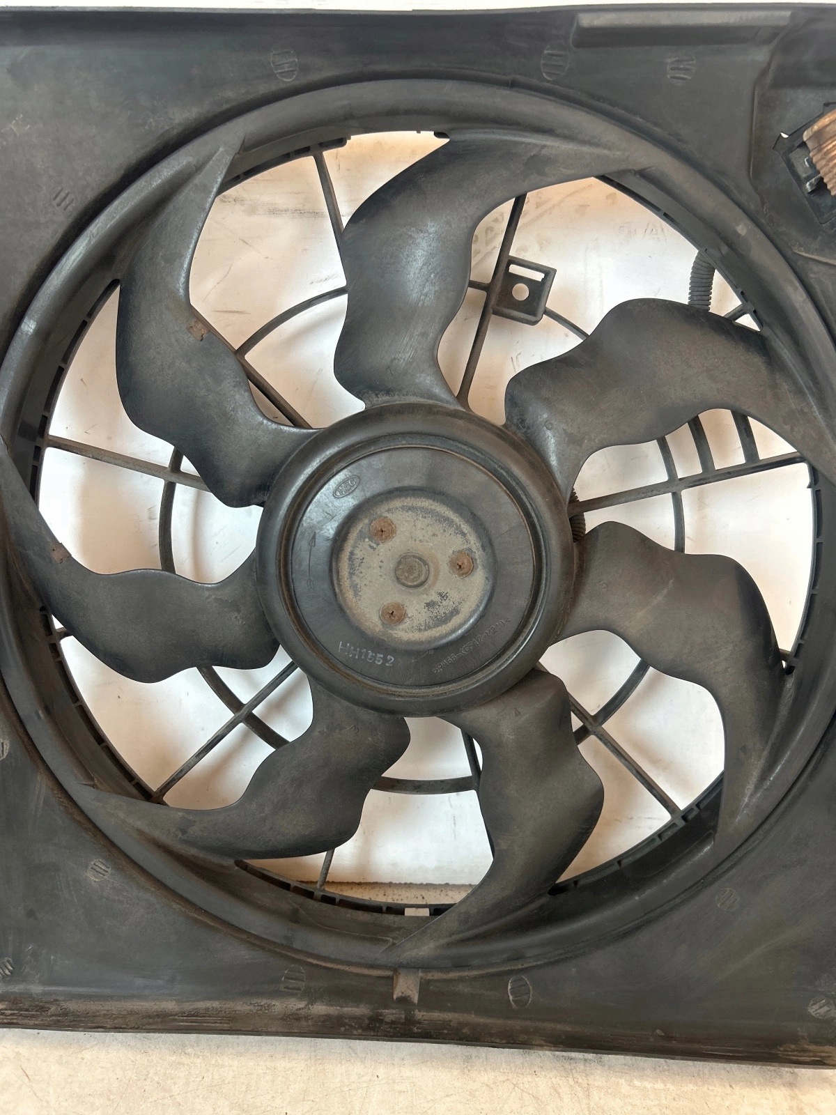 obal ventylátora ventilátor Kia Sportage III Hyundai IX35 1.7 CRDI