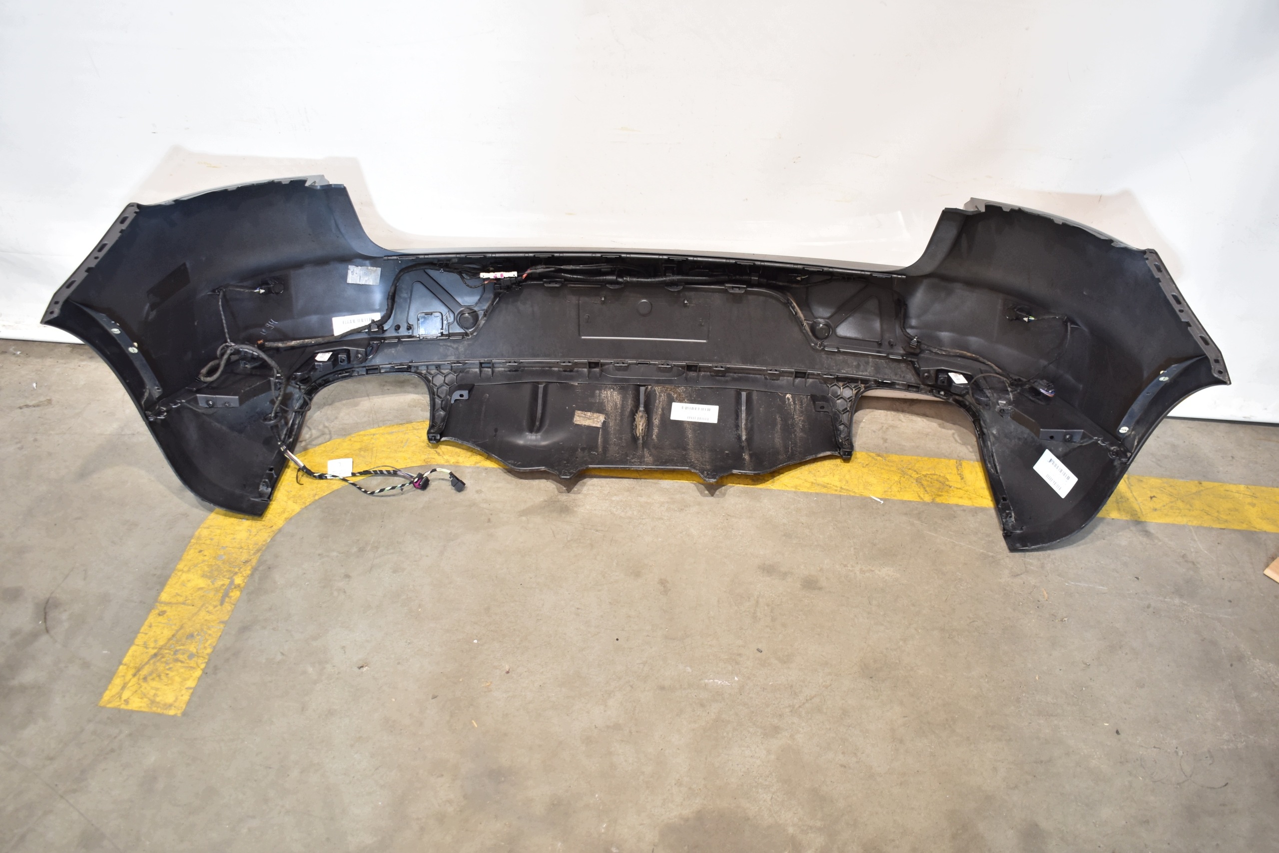 bumper rear part rear 4PDC KAMERA colour M7S PORSCHE MACAN