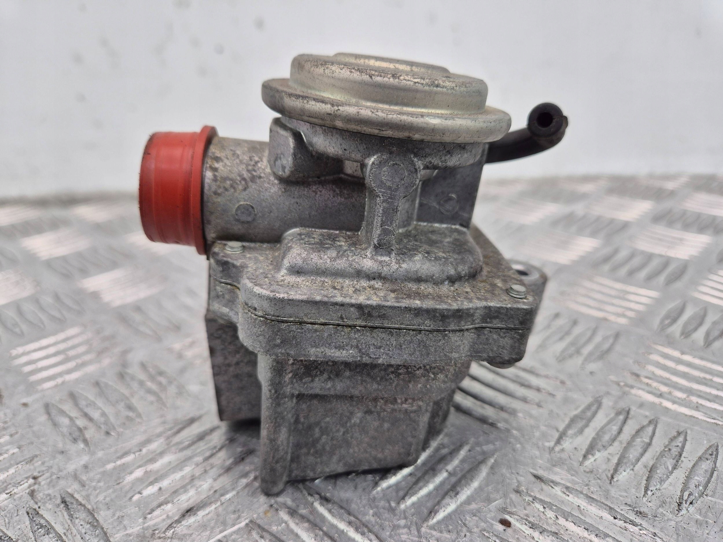 Mercedes C200 CGI W204 EGR valve A0021409060
