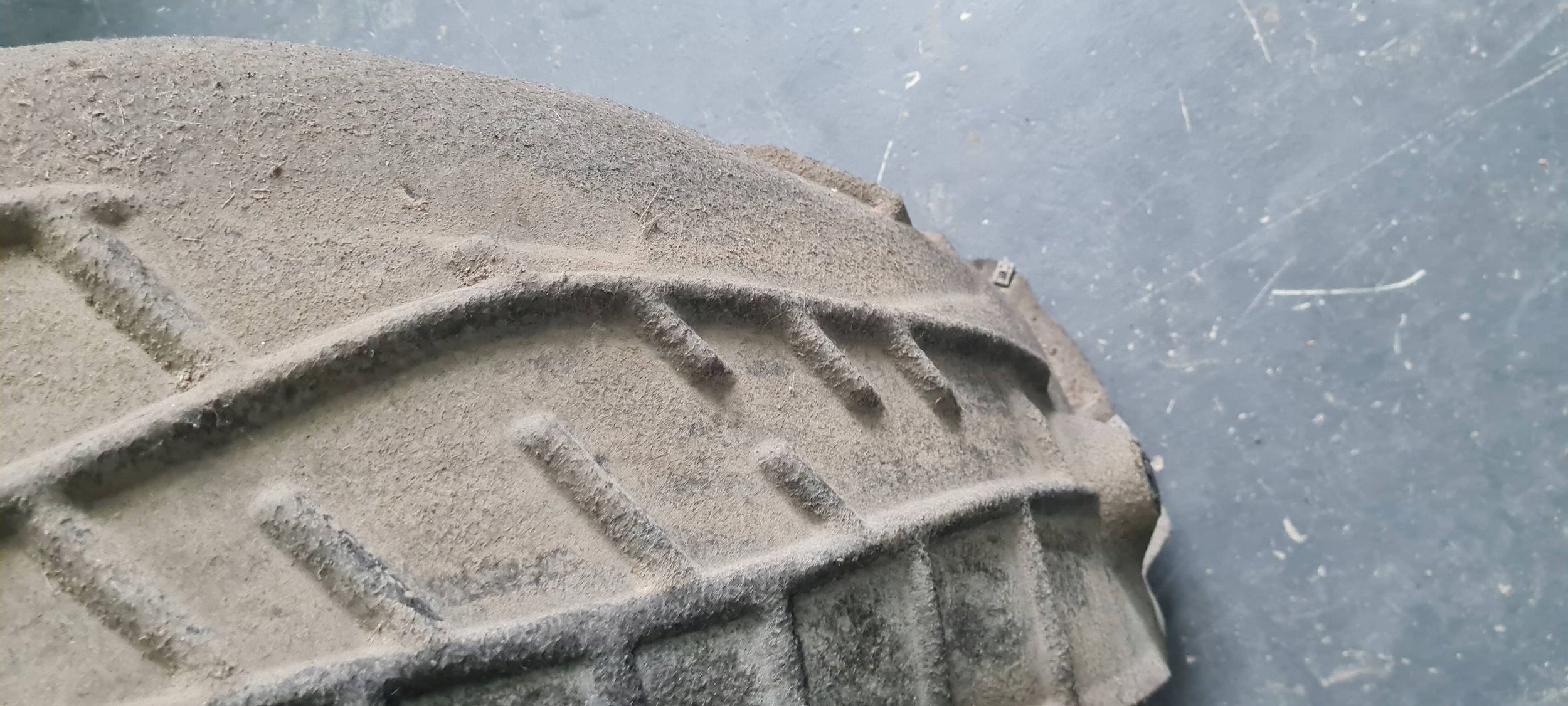 A6 C8 4K mudguard right right rear part rear. MATERIAL ORG 4K0810172E