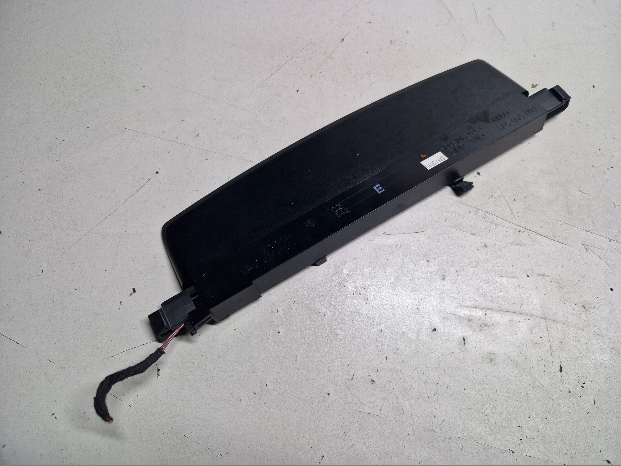 AUDI A6 C6 A6C6 sedan light STOP 4F5945097