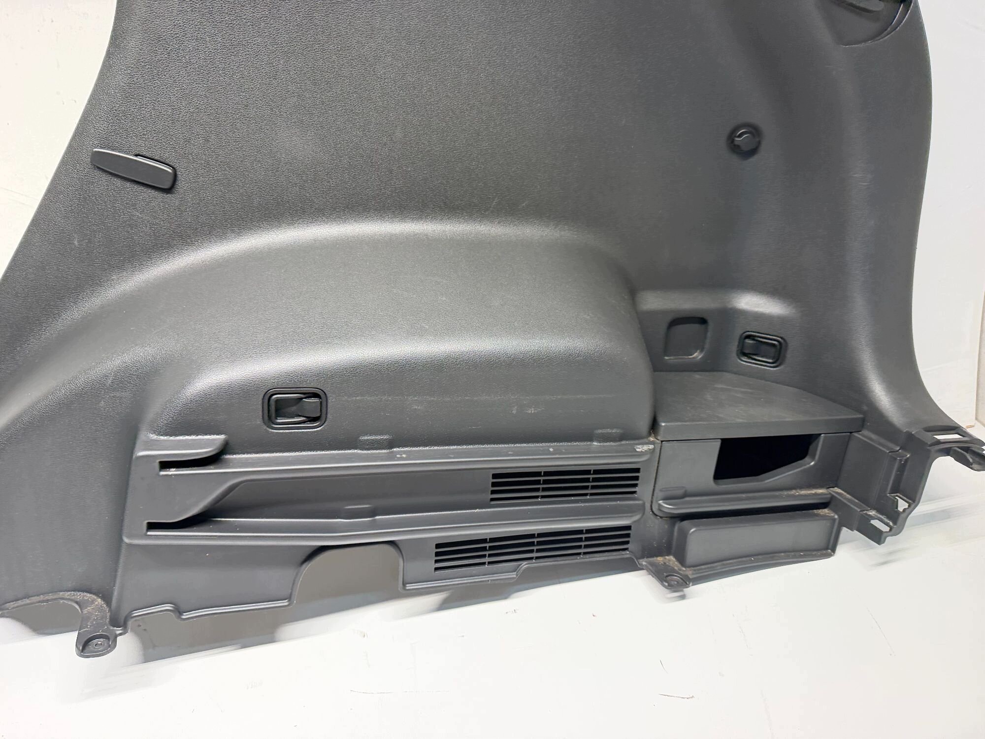boot upholstery right HYUNDAI TUCSON II 85740-D7000 2015-2021 nice