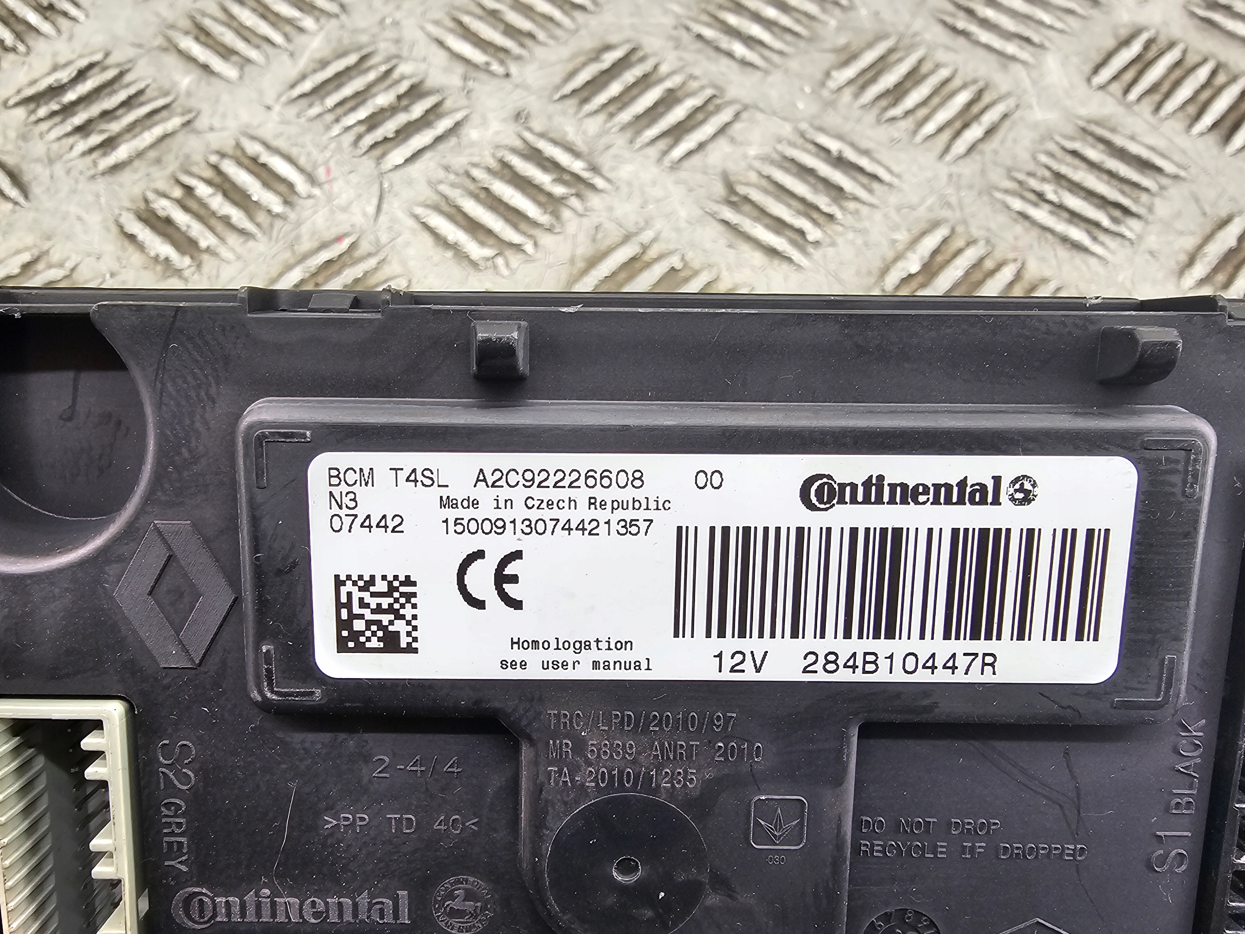 module control unit BCM 284B10447R RENAULT CLIO IV