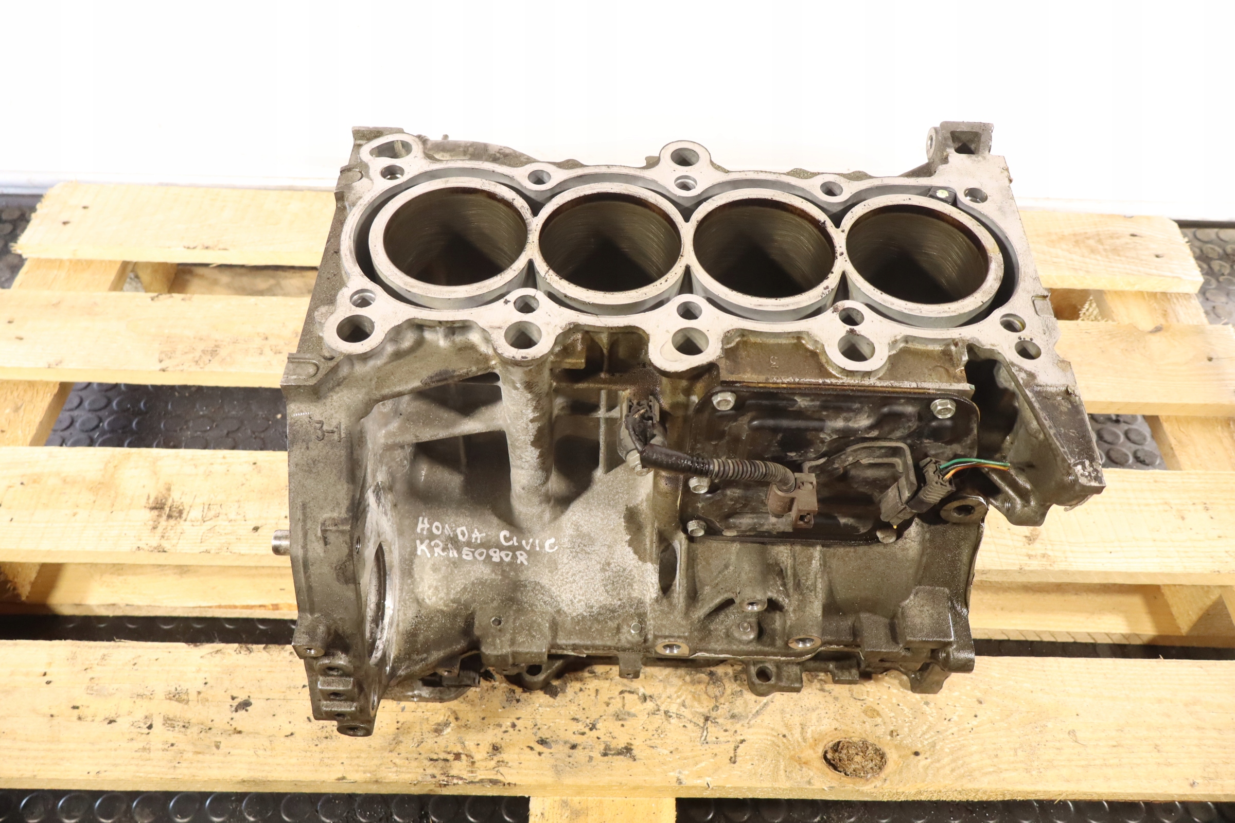 BLOK SILNIKA HONDA CIVIC IX 1.8 i-VTEC Stan opakowania zastępcze