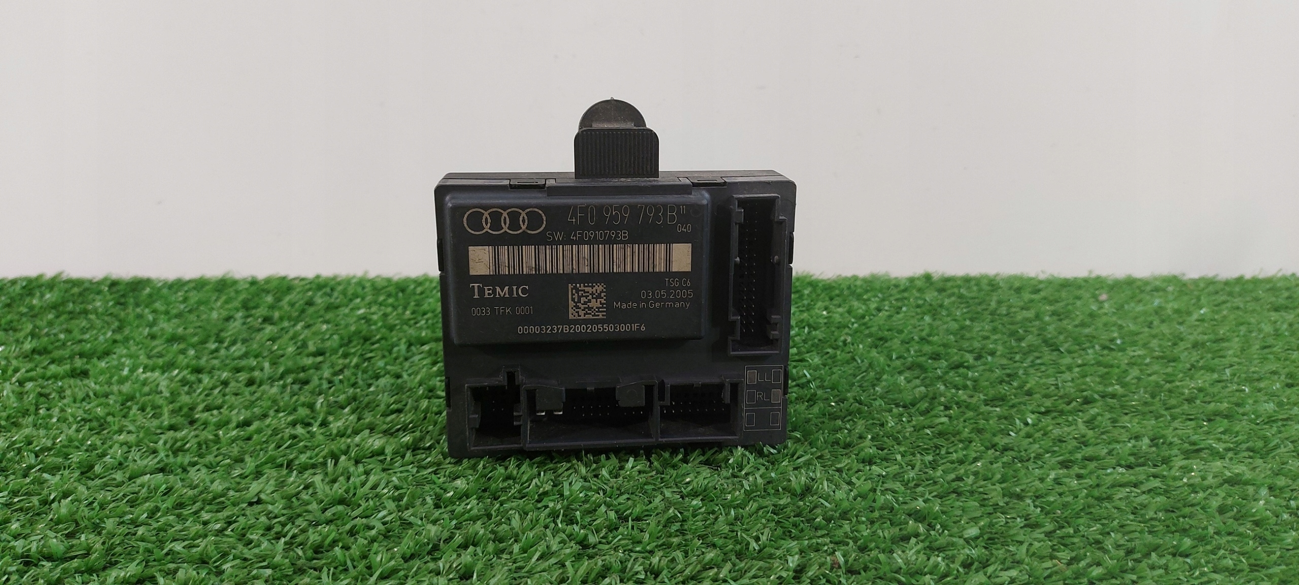 AUDI A6 C6 4F control unit door module left front OE
