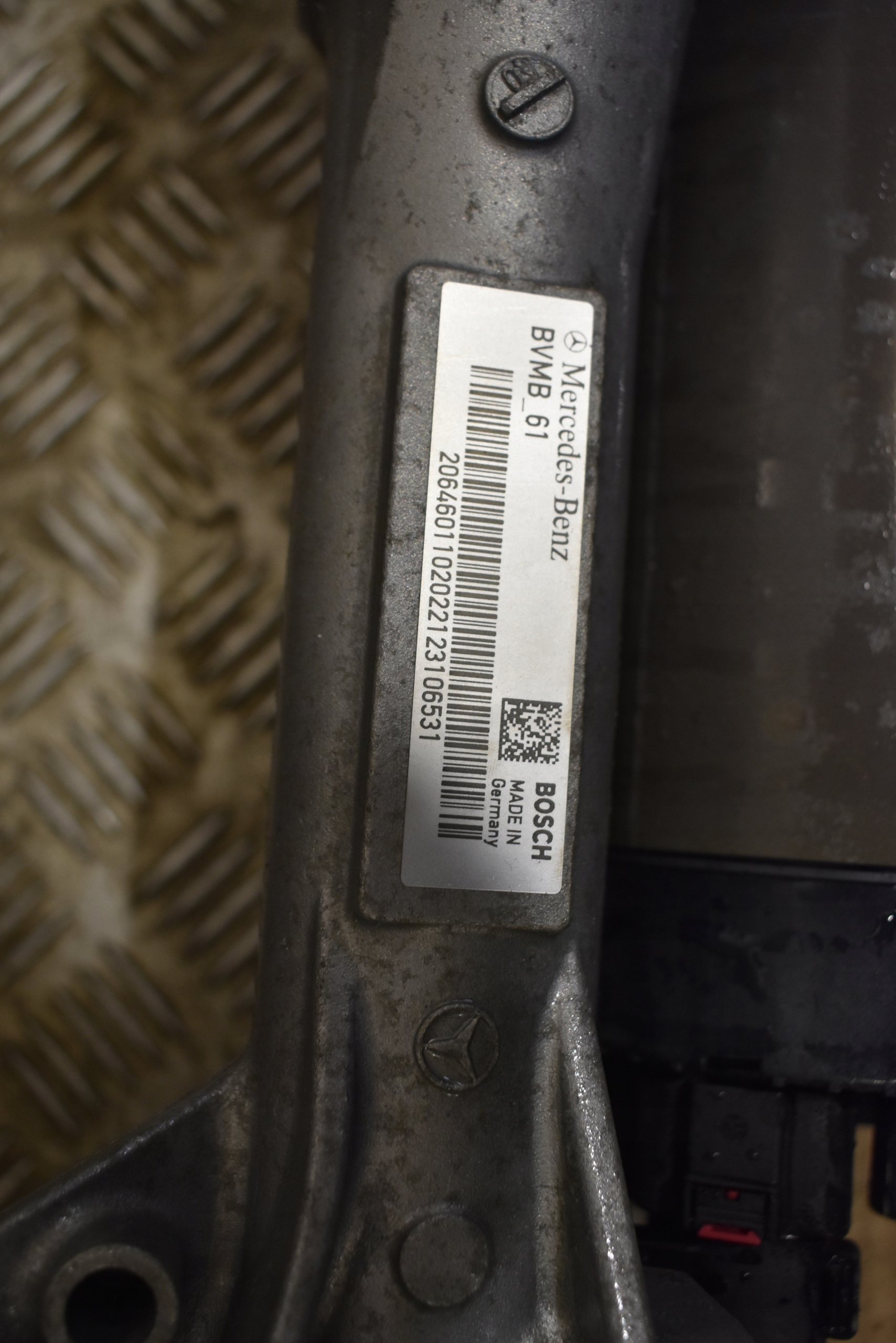IDEALNA control KPL. MERCEDES W206 4MATIC 1