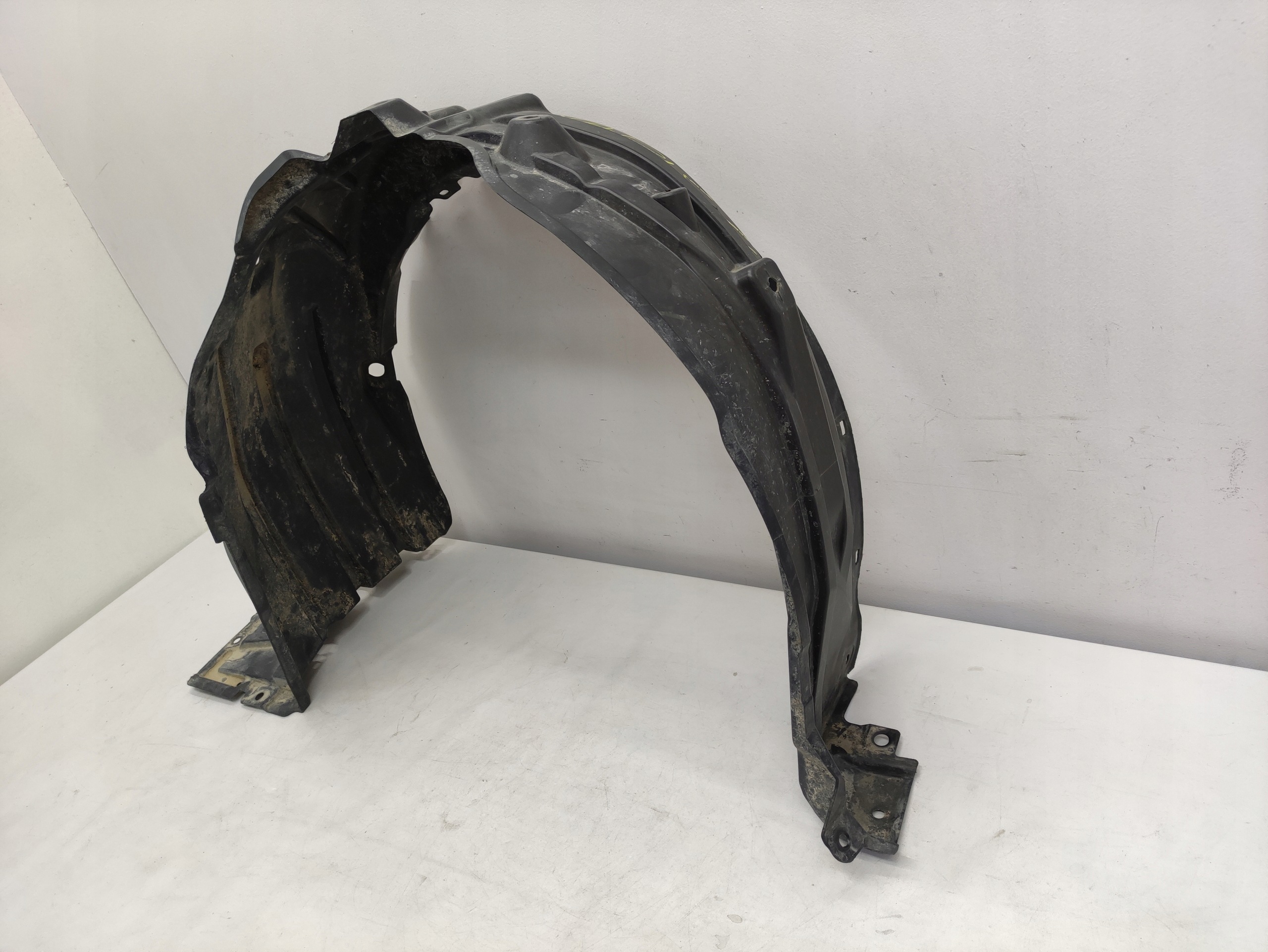 TOYOTA YARIS 4 IV 20- mudguard right front original