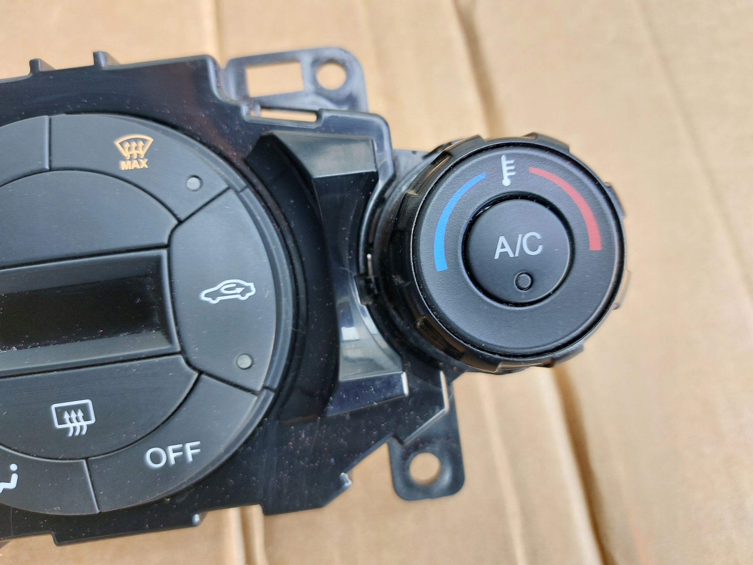 PANEL KILMATYZACJI FORD ECOSPORT 8A6T-18C12
