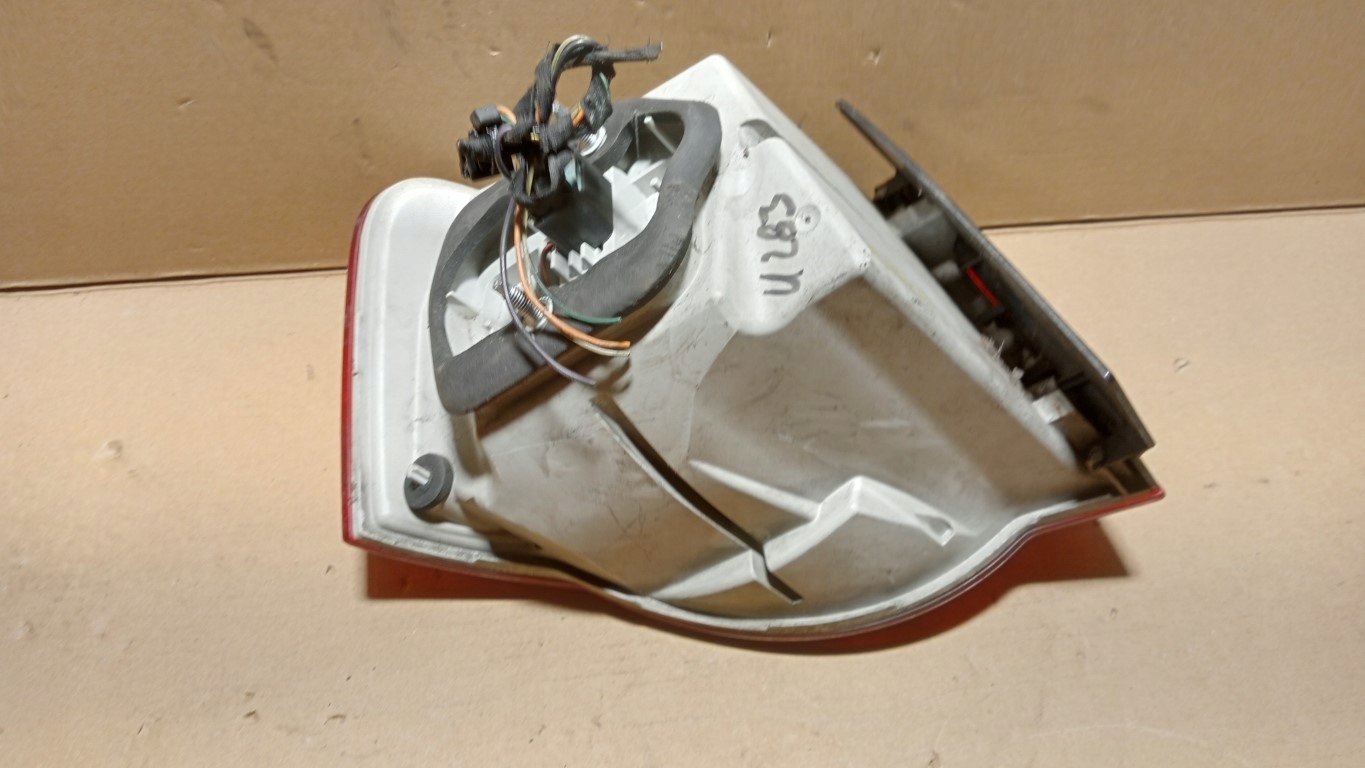 VW JETTA SEDAN LAMPA TYŁ PRAWA LED Typ samochodu Samochody osobowe