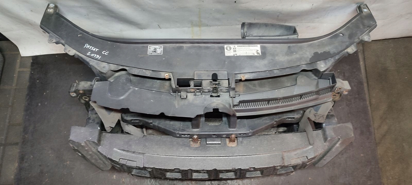 support panel for radiators pillar iron radiator VW Passat CC 2,0 TDI