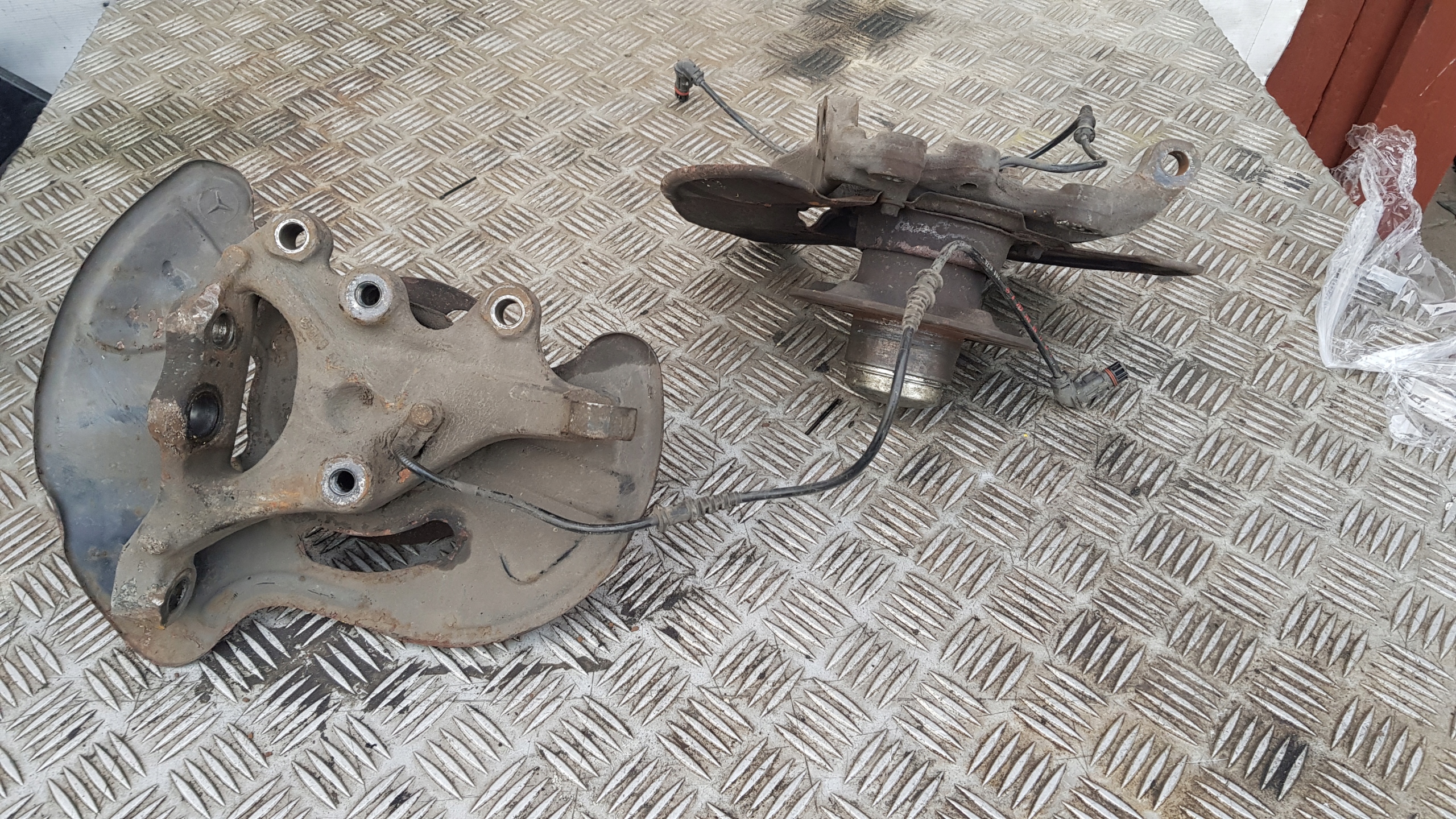 MERCEDES W209 2.7 CDI swing left right front