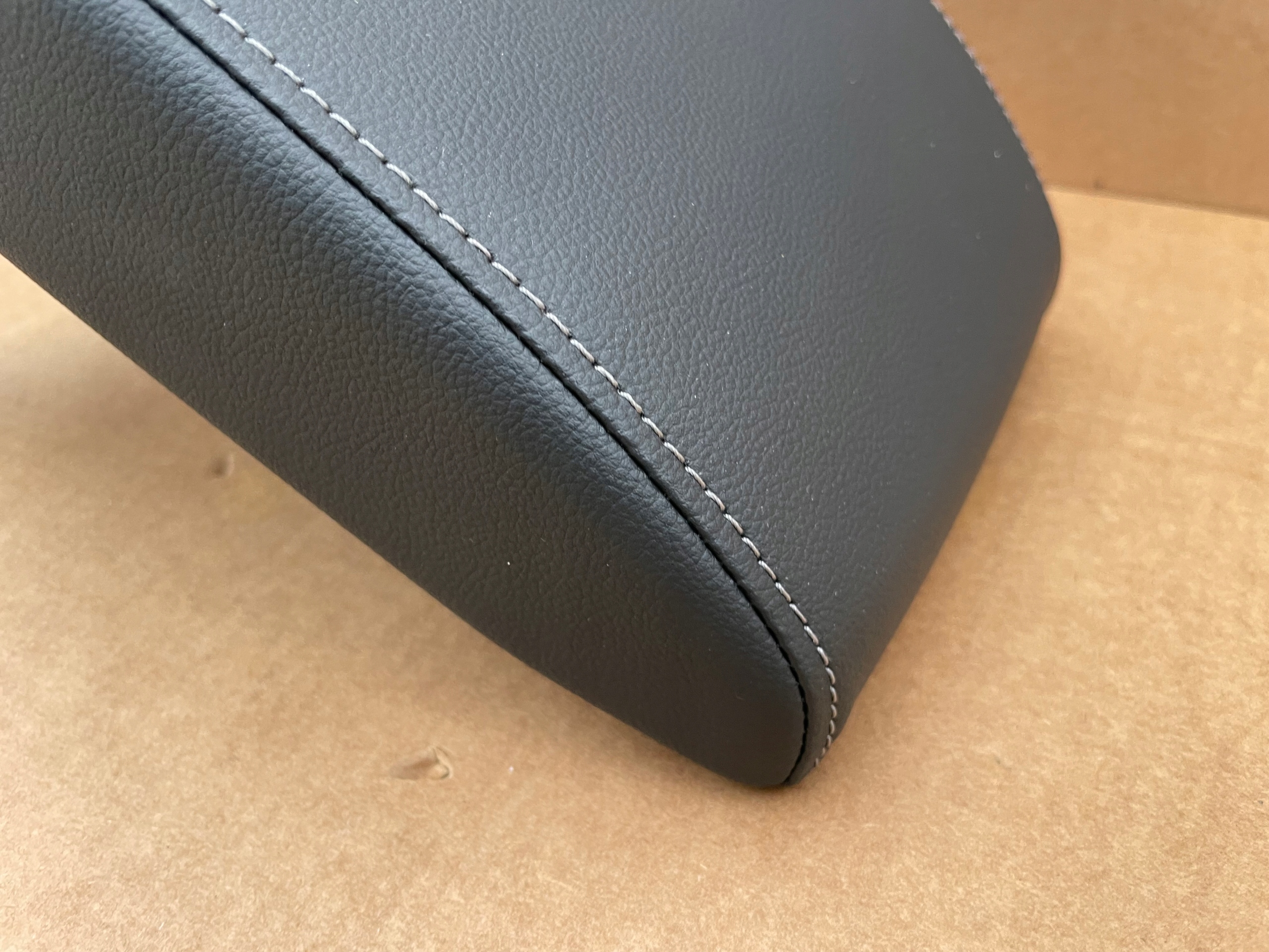 armrest VW GOLF 8 VIII FULL leather new ORYG
