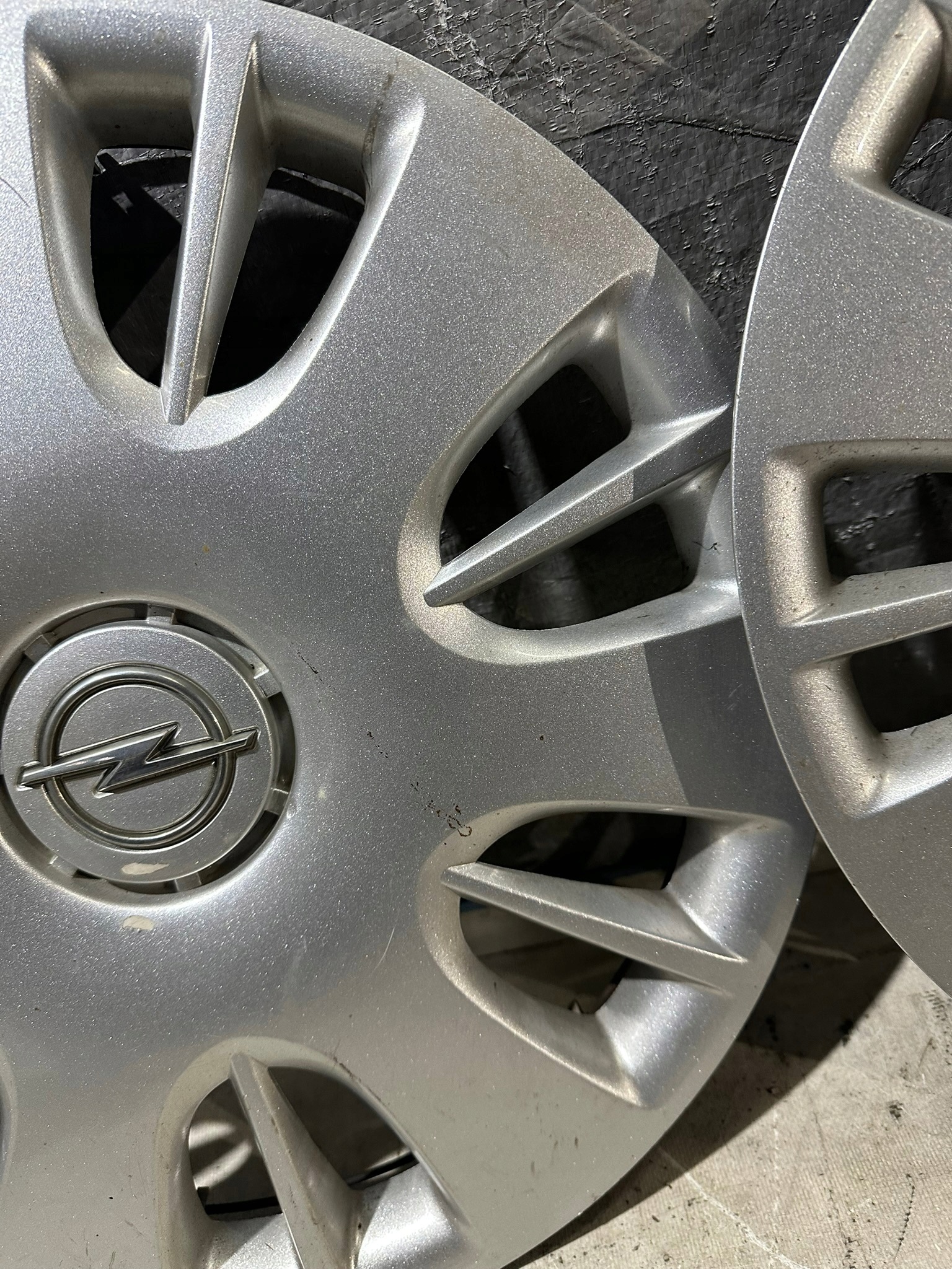 decorative disc cover KOMPLET OPEL CORSA D R15 13214814