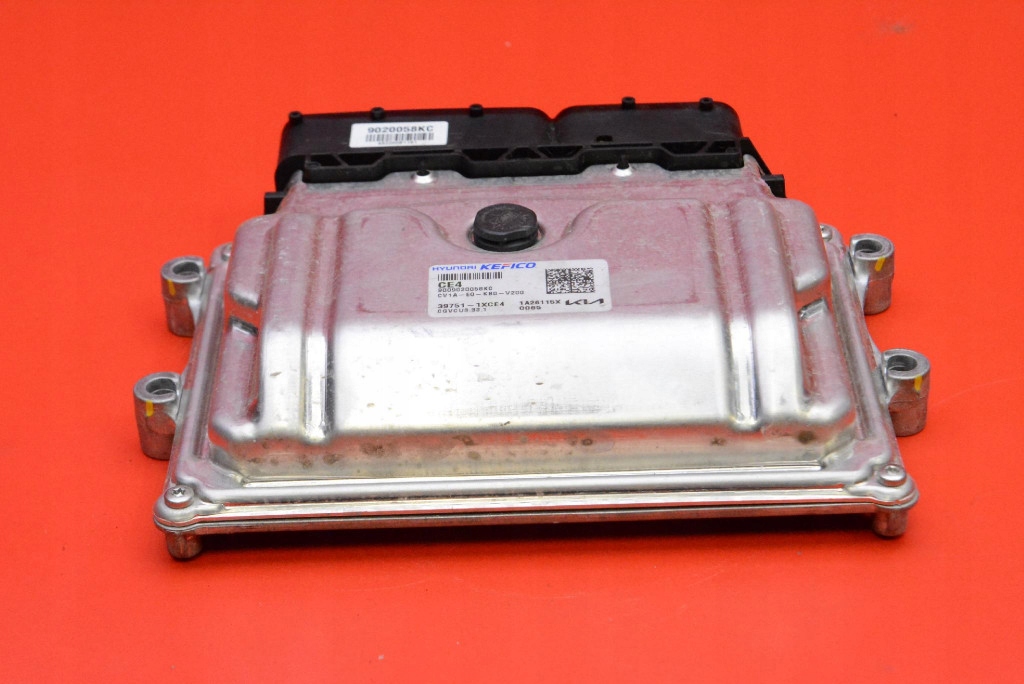 control unit computer of the engine 39751-1XCE4 KIA EV6 77.4 kWH 229 KM 21