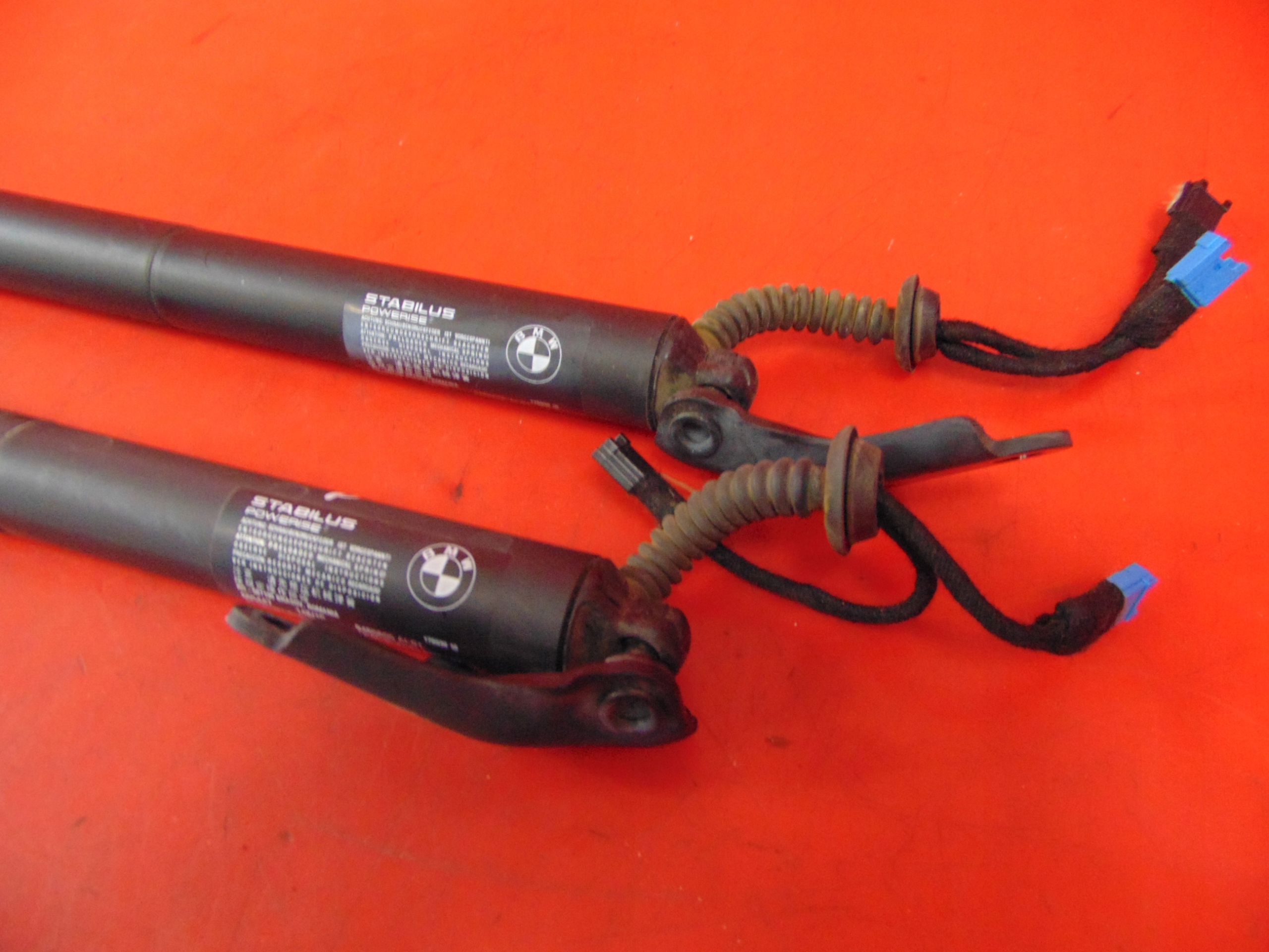 BMW 2 F46 SILOWNIKI bonnet electrics KPL 9465655