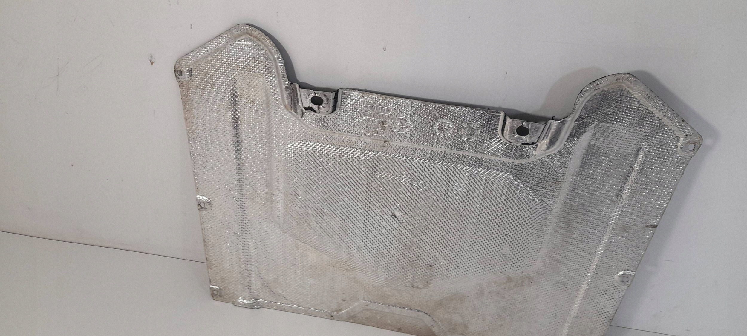 Audi Q5 80A SQ5 FY Blende Abdeckung mitte Unterfahrschutz 80A825209 (PL456)
