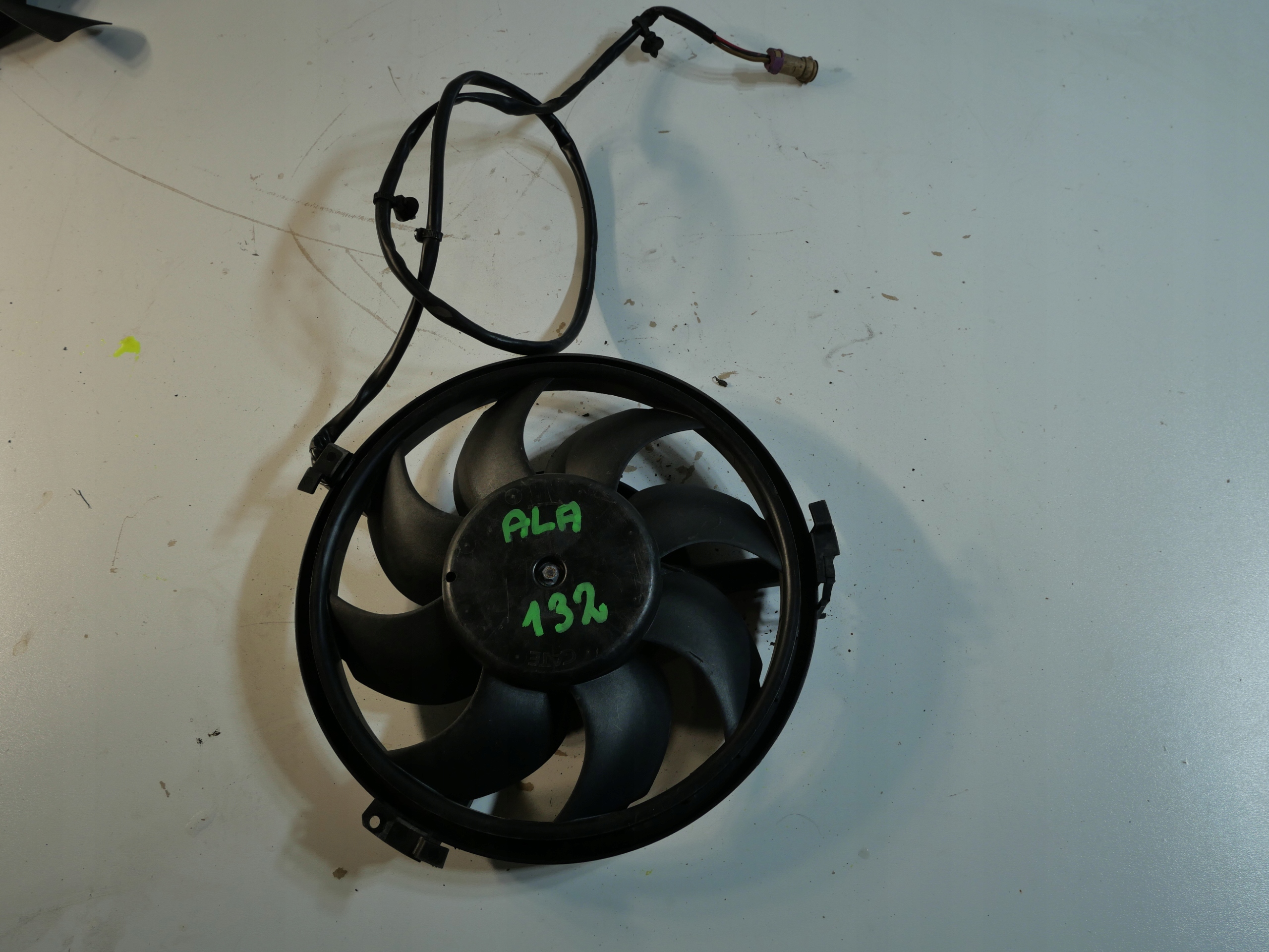 ventilátor chladiče VW AUDI 4BO