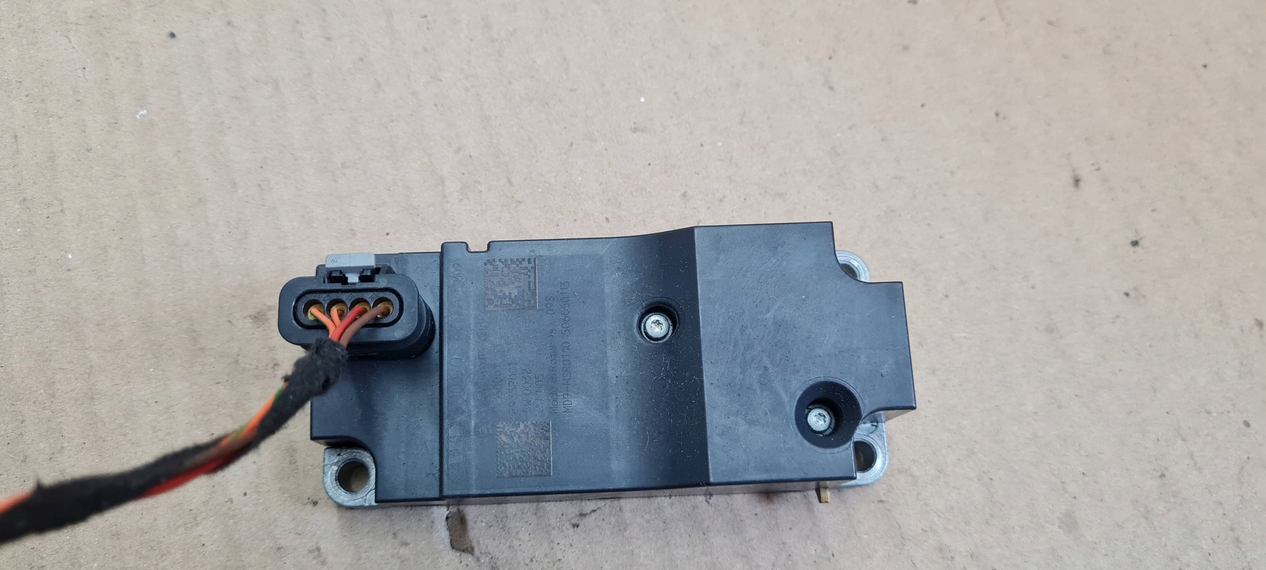 A4 B9 8W RYGIEL BLOKADA des Lenkrads 3Q0905861A A5 8W