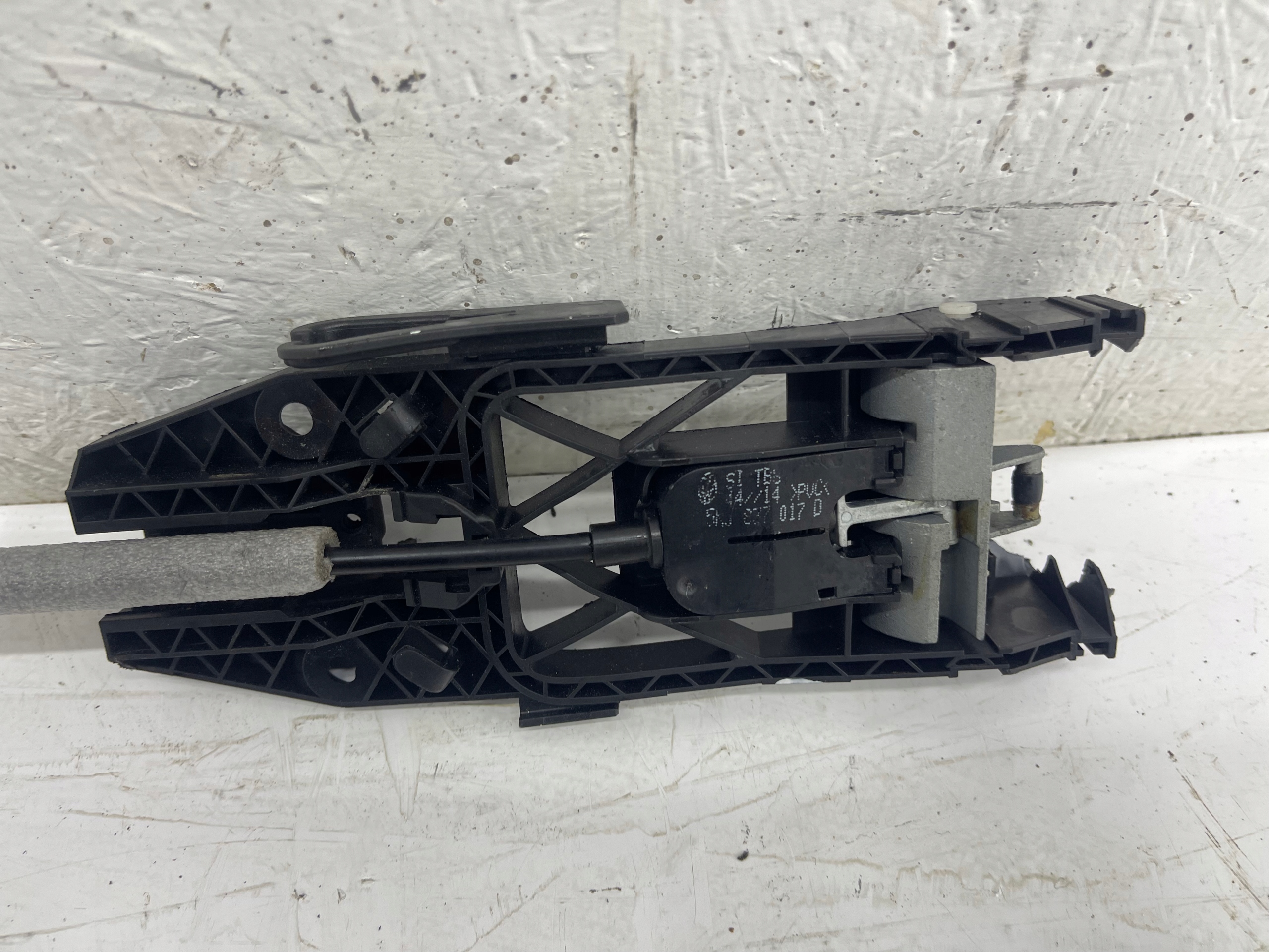 handle door left front EUROPA 5N0837017D AUDI A3 8V