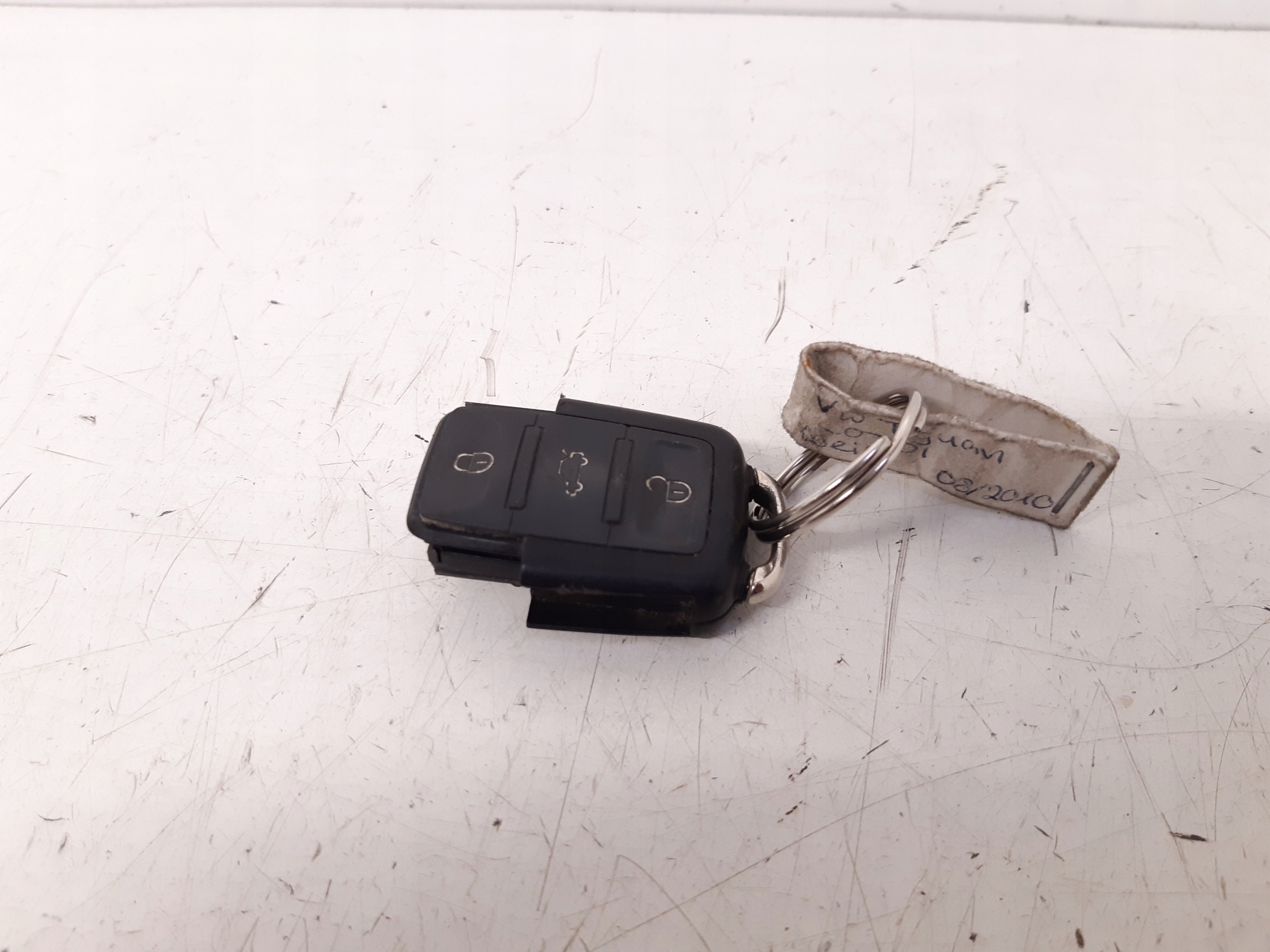 Pilot kluczyka 1K0595753G VW Tiguan