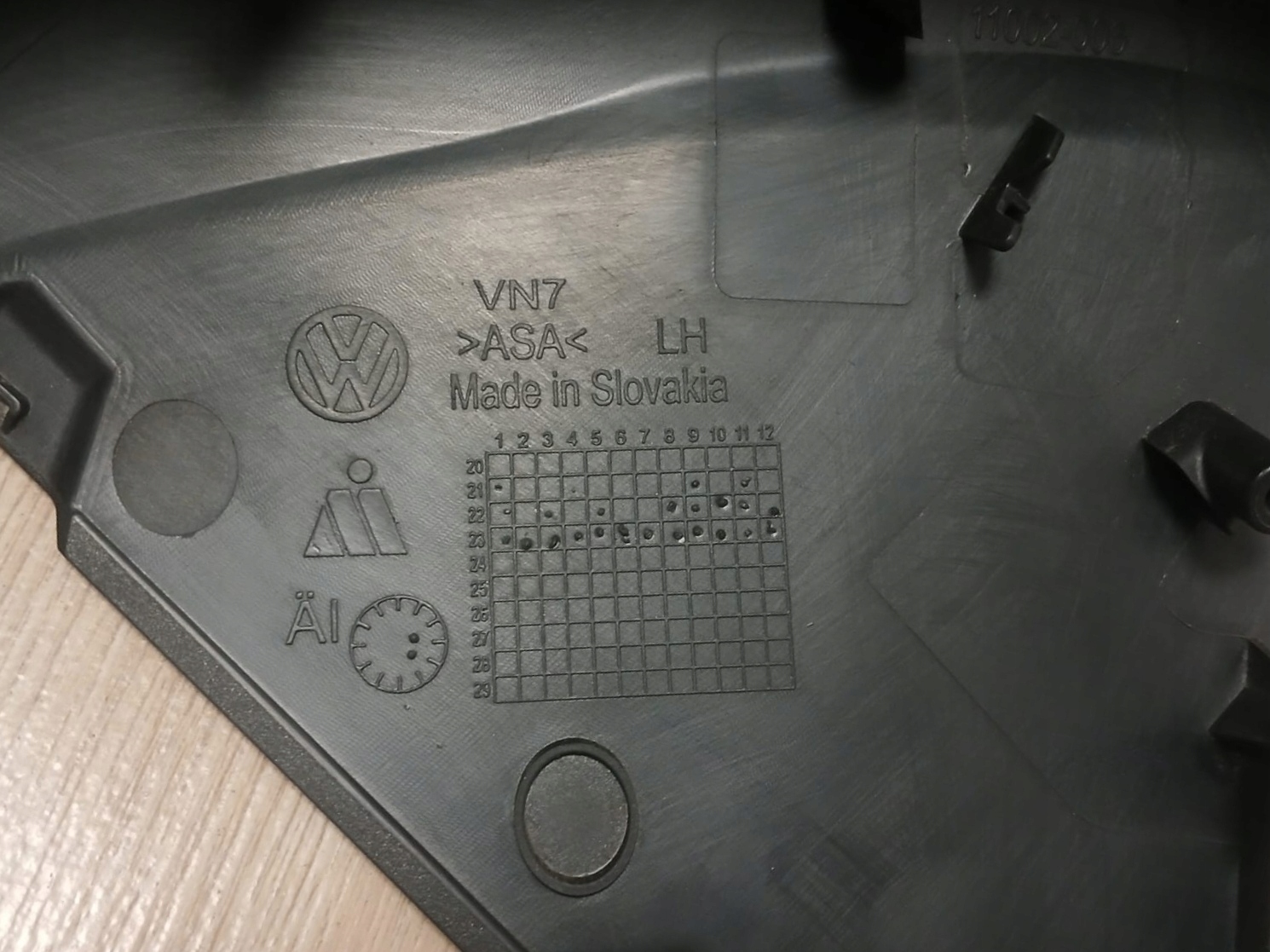 VW ID. BUZZ cover lower cap of left mirrors EUROPA OE