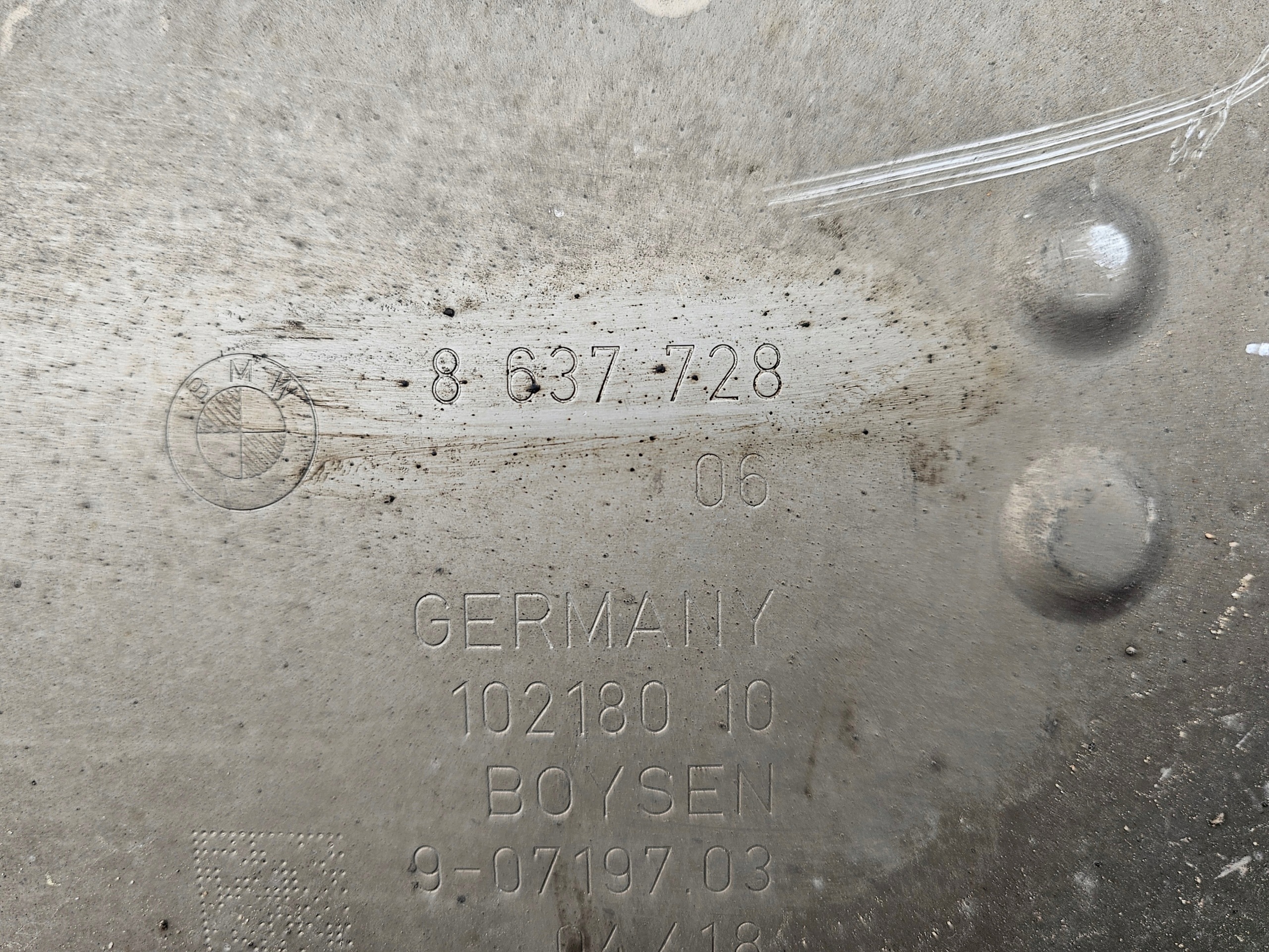 pipe exhaust silencer catalyst BMW G30 530e 8637728