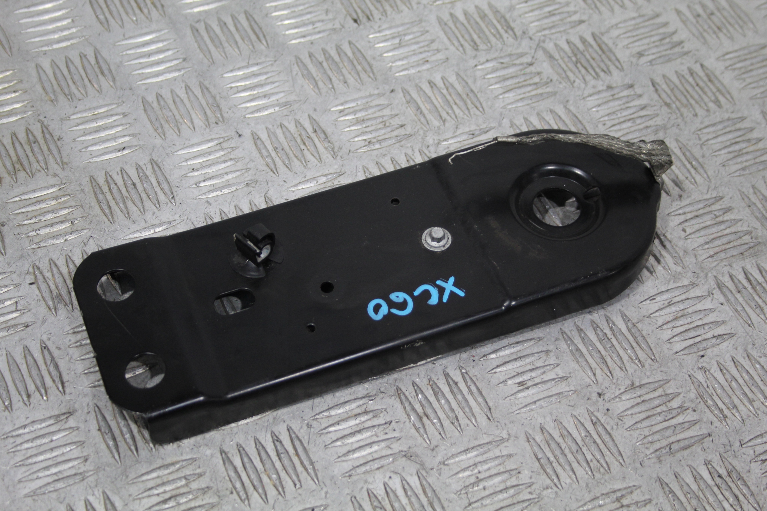 support holder VOLVO XC60 II 2 LIFT